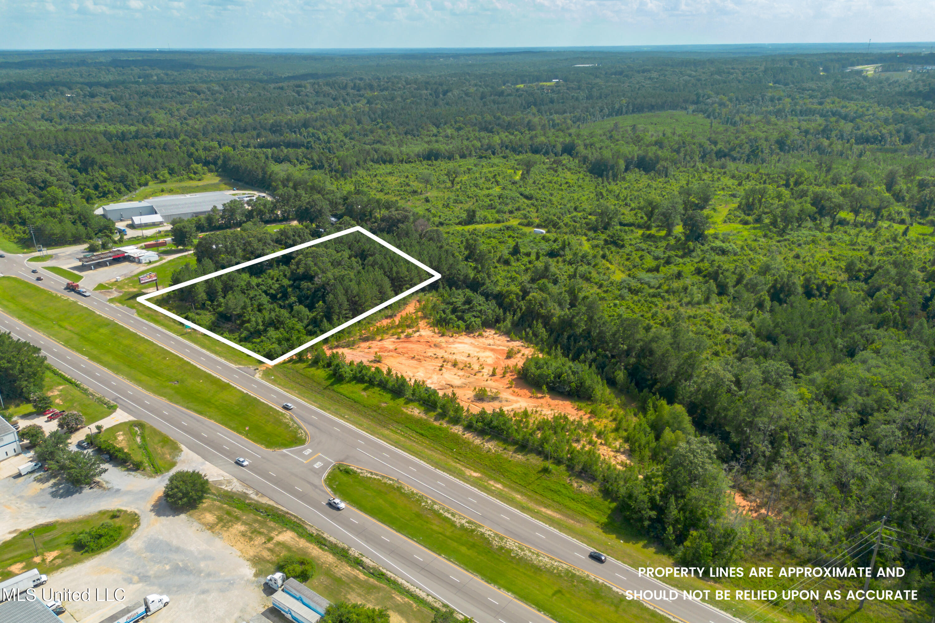 4883 U S Highway 49 Property Photo 6