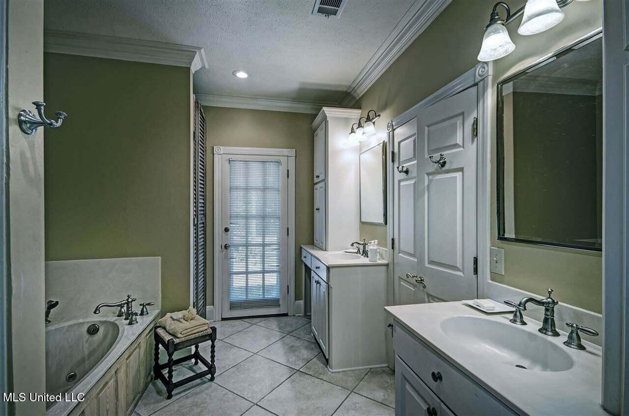 5145 Canton Heights Drive Property Photo 13