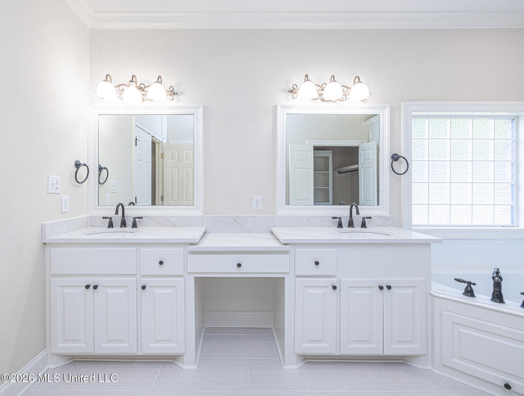 130 Covey Run Property Photo 10