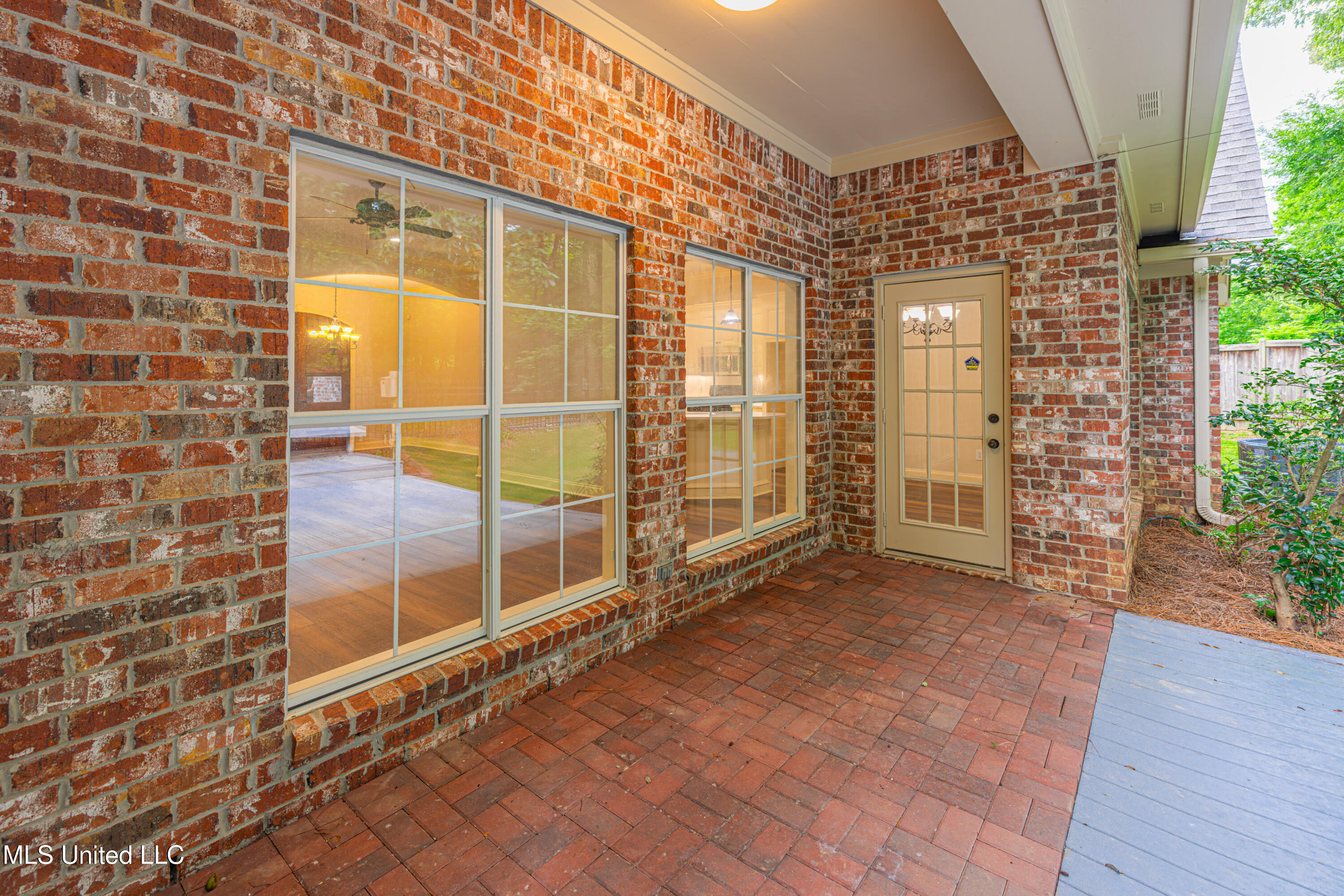 130 Covey Run Property Photo 34