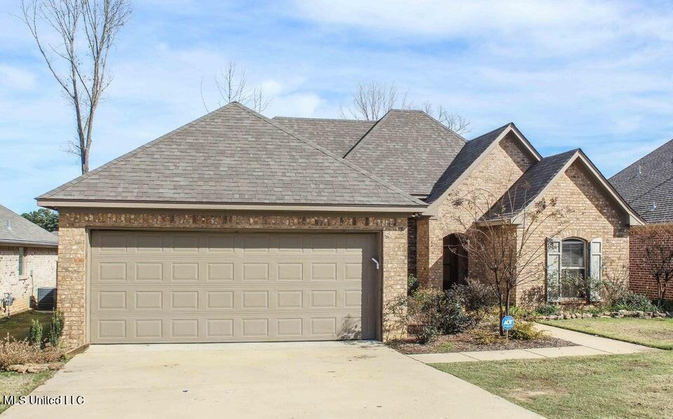 638 E Greenfield Ridge Drive Property Photo 1