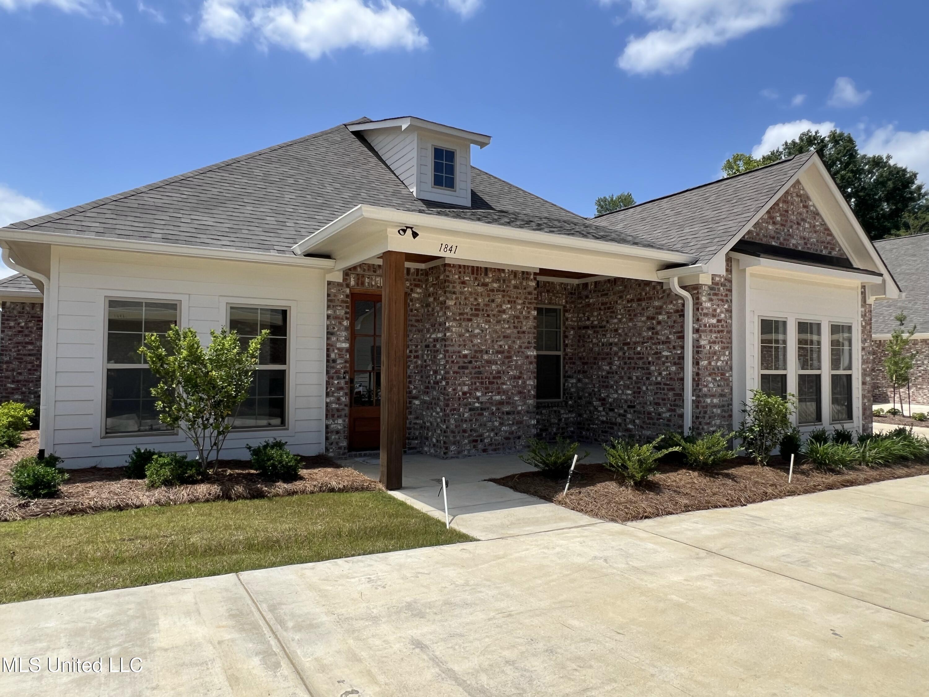 1841 Freedom Ring Drive Property Photo 1