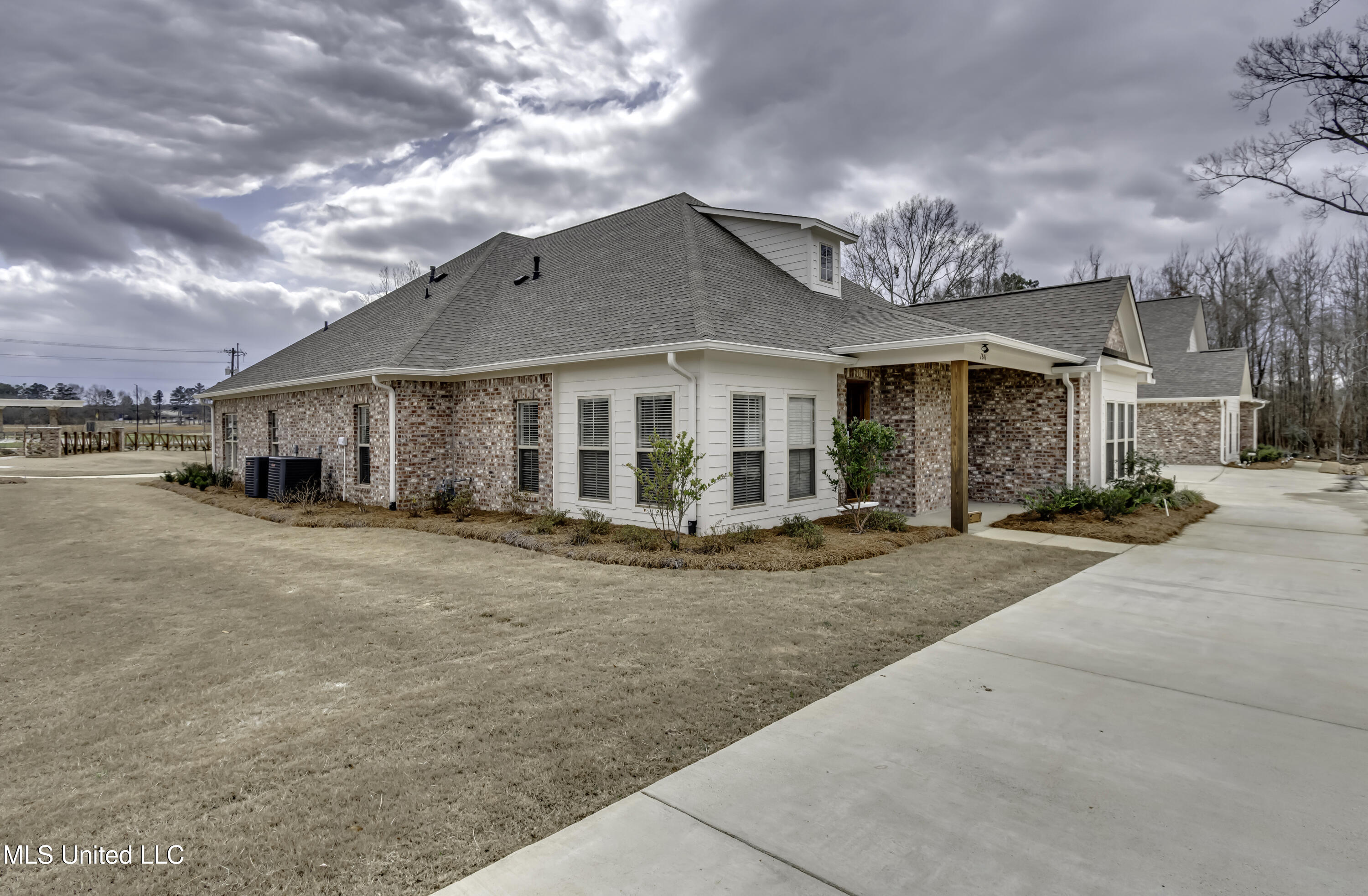 1841 Freedom Ring Drive Property Photo 5
