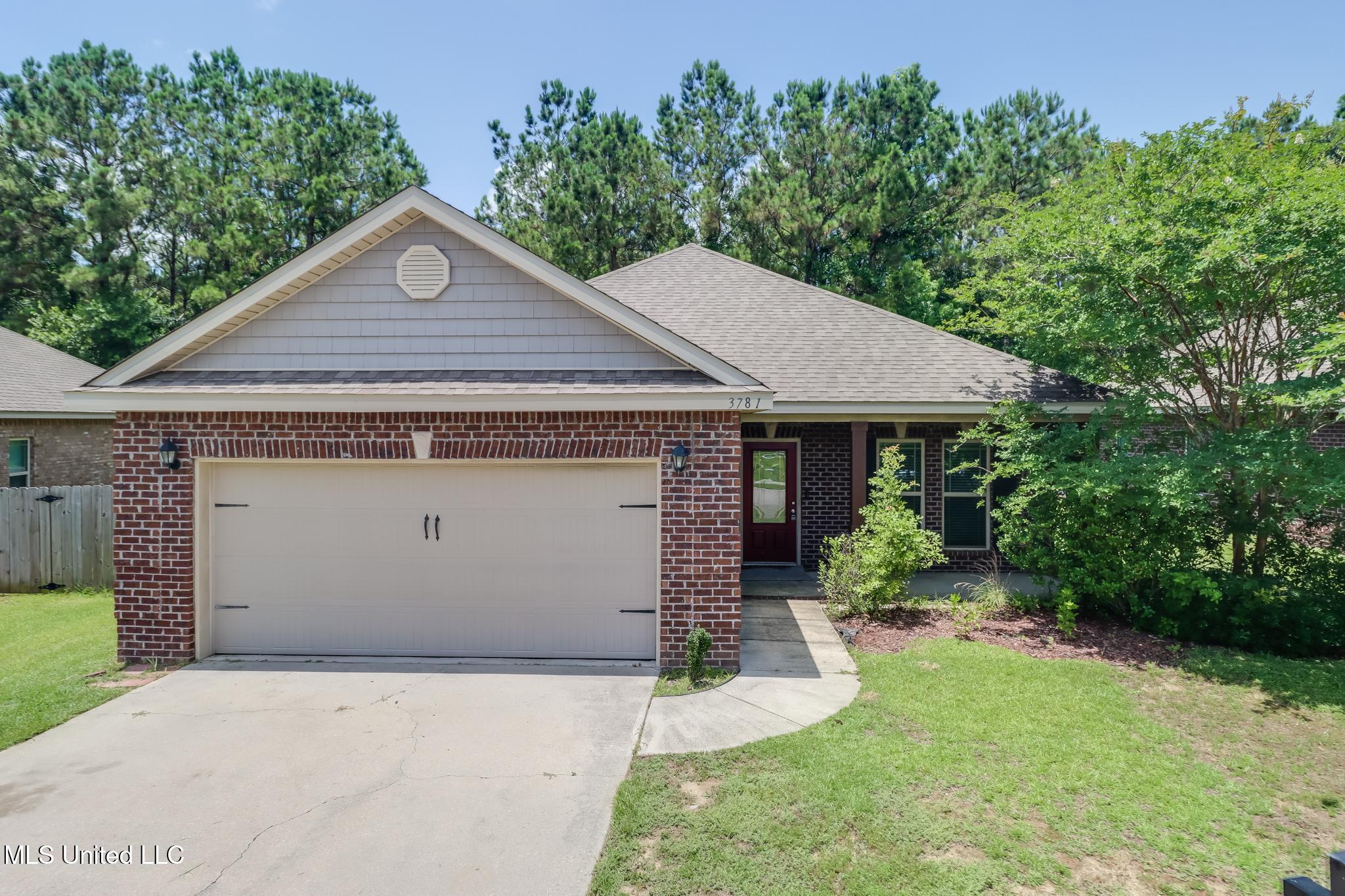 3781 River Trace Drive Property Photo