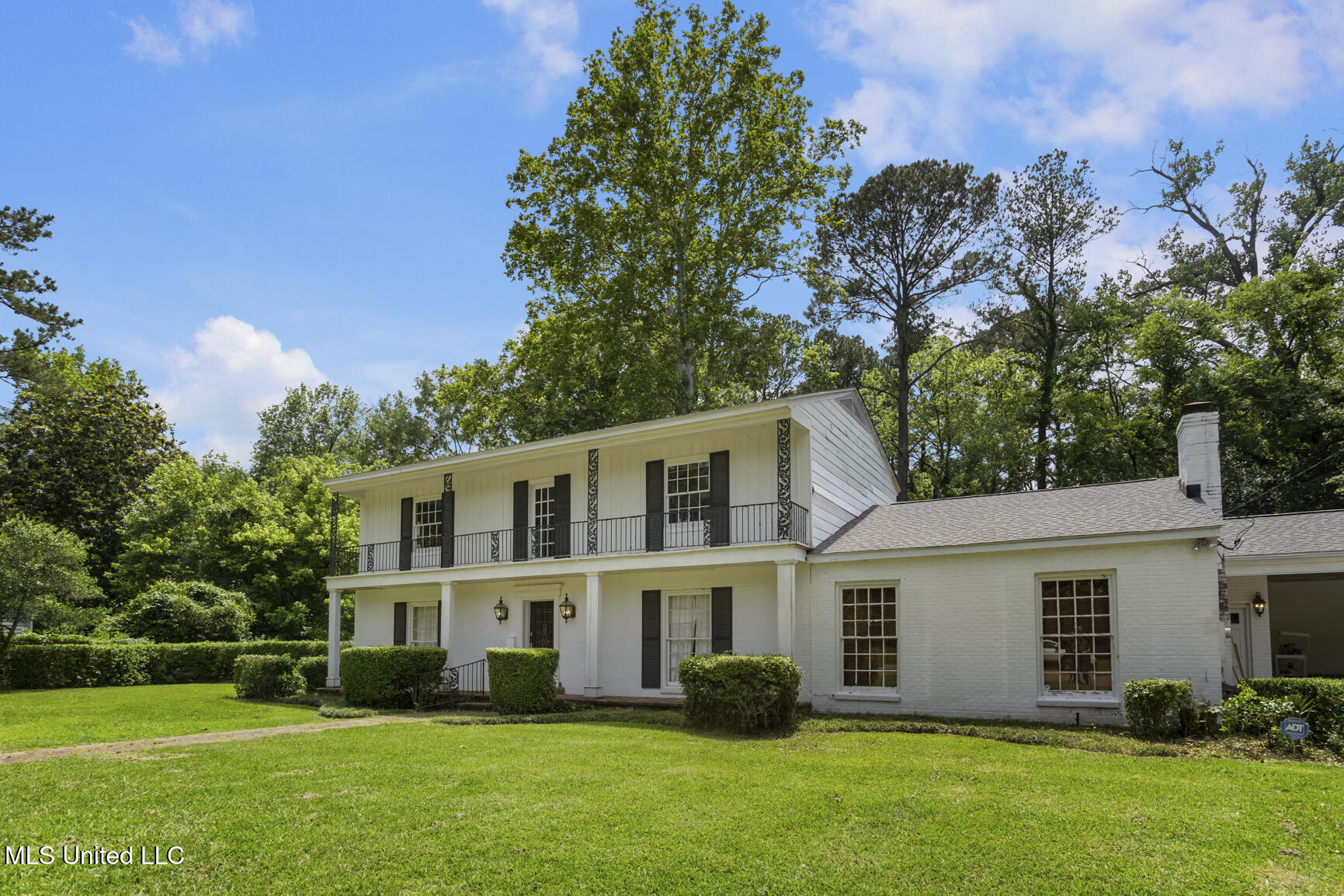 3831 Tyrone Drive Property Photo 2