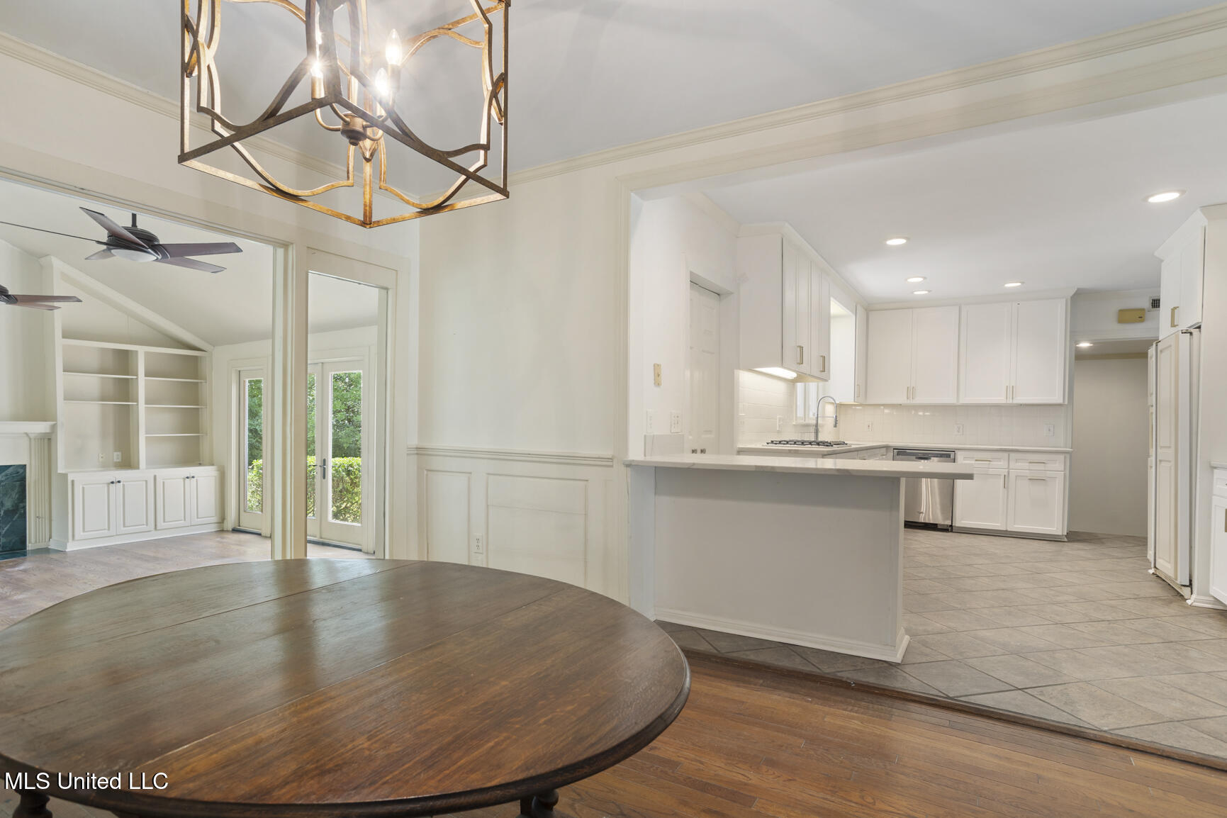 3831 Tyrone Drive Property Photo 7