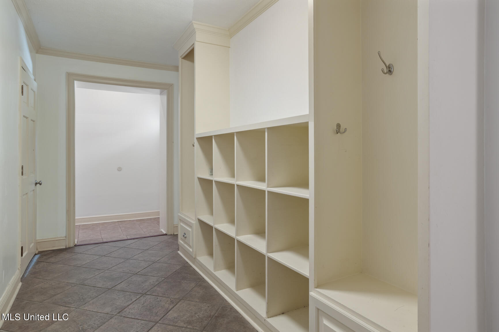 3831 Tyrone Drive Property Photo 15