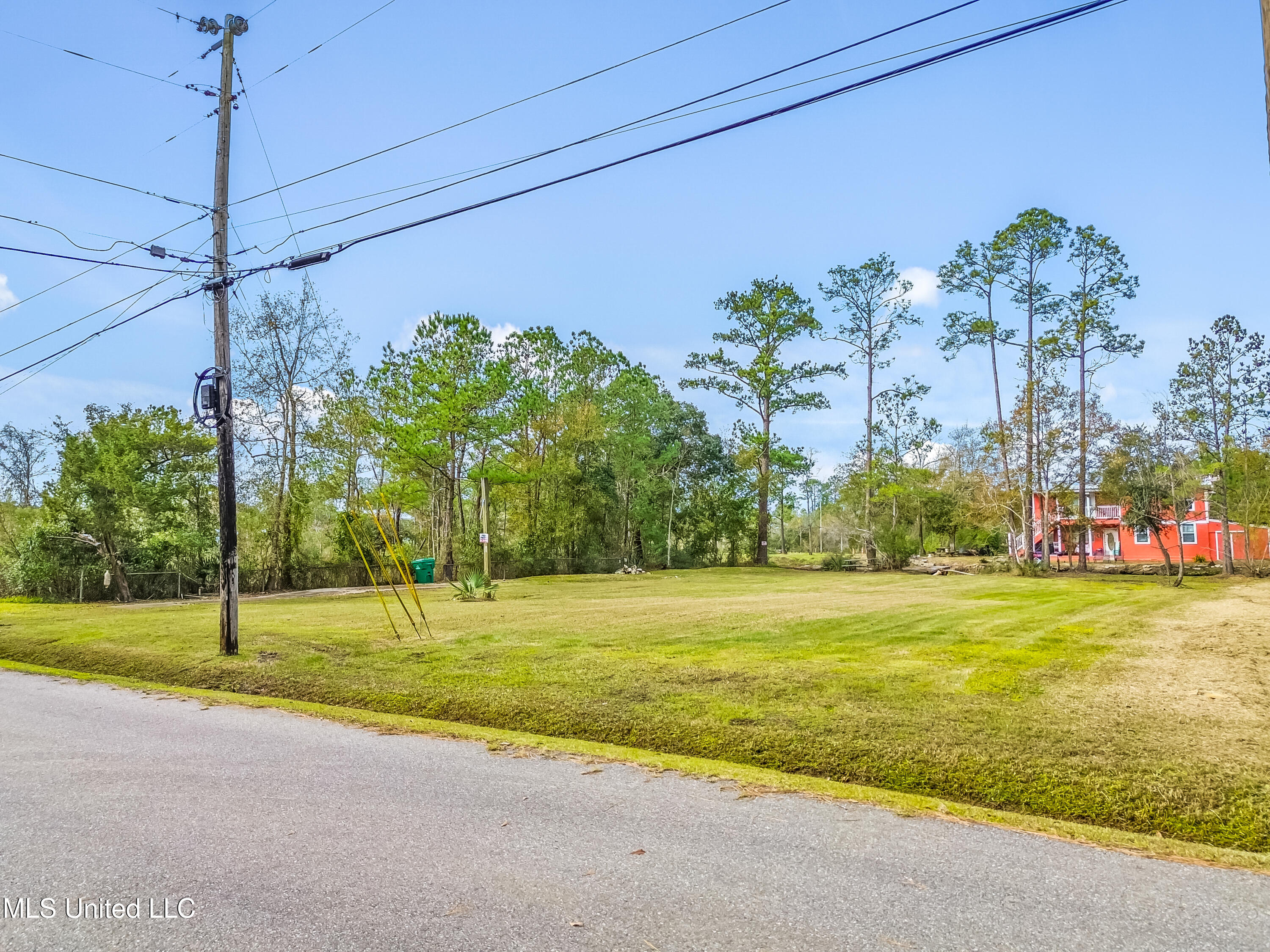 10051 W Bayou View Drive Property Photo 2