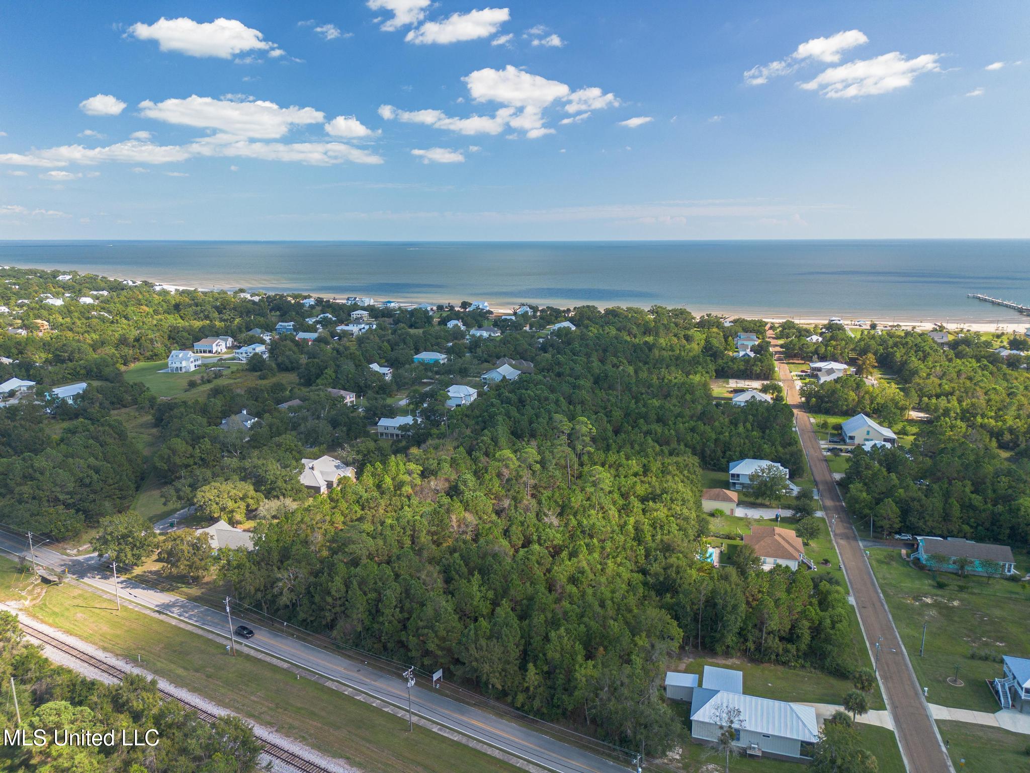 305 N Beach Boulevard Property Photo 5