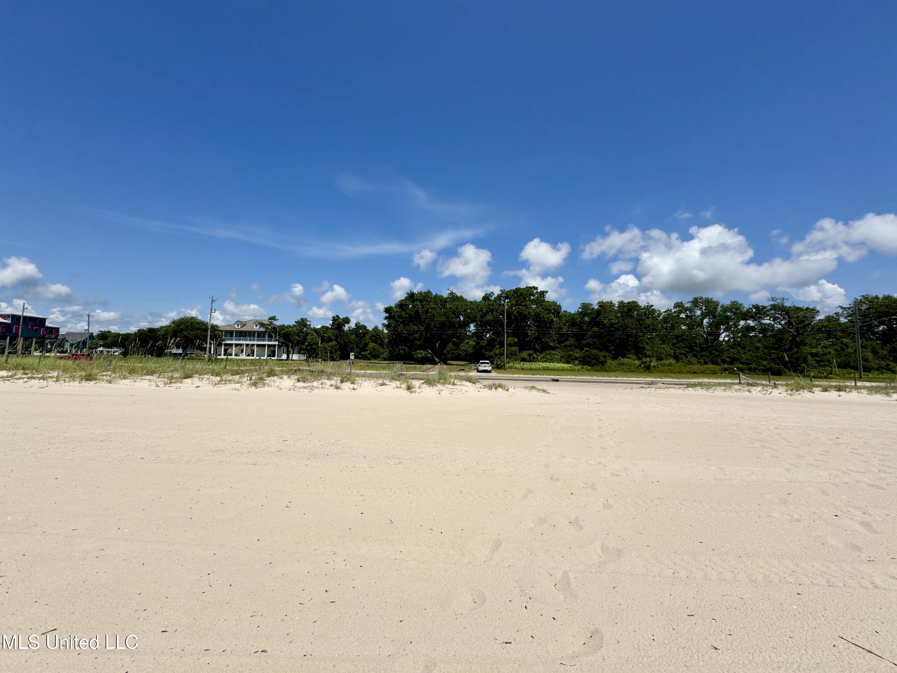 305 N Beach Boulevard Property Photo 14