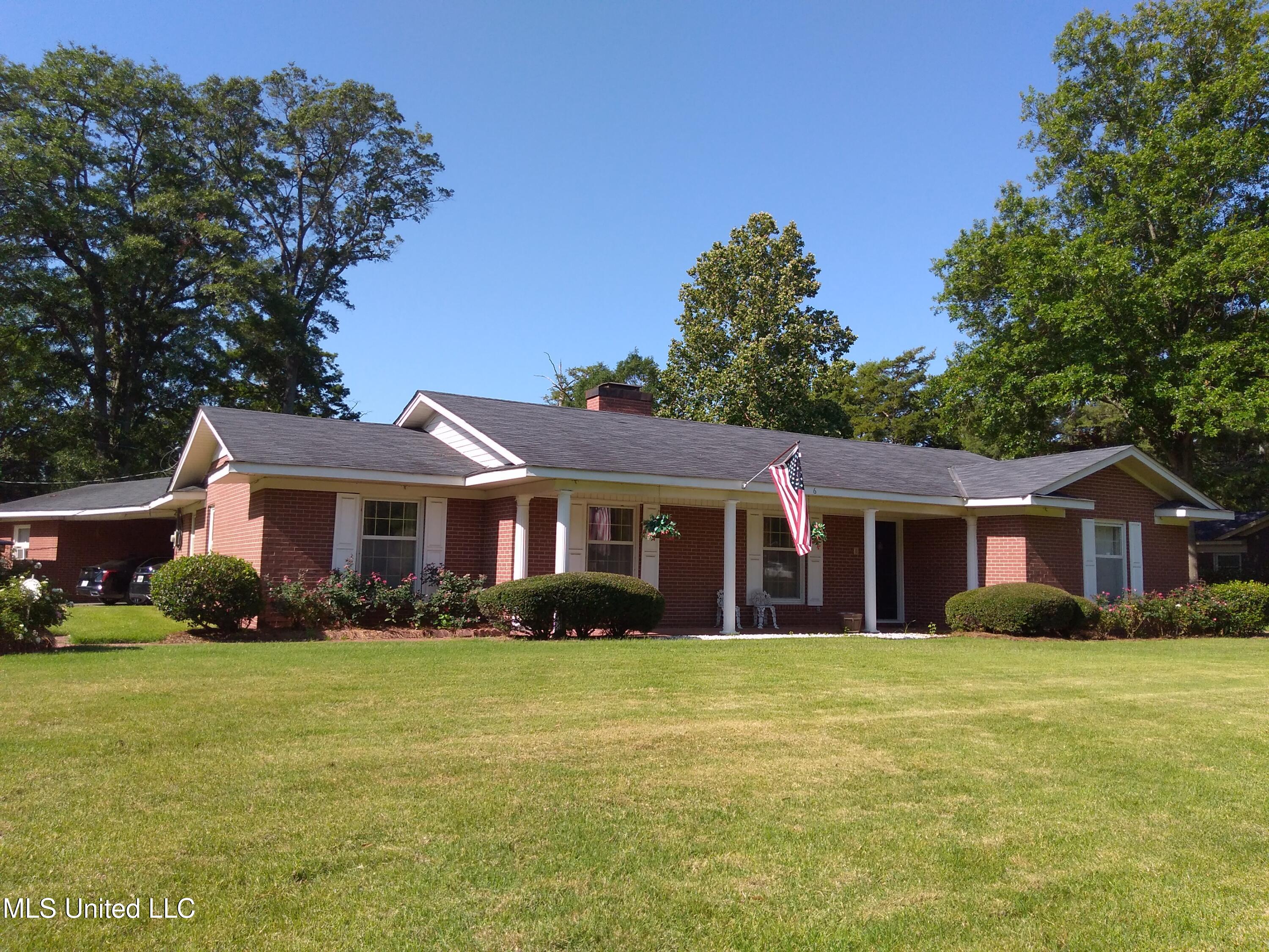 6 Morningside Drive Property Photo 2