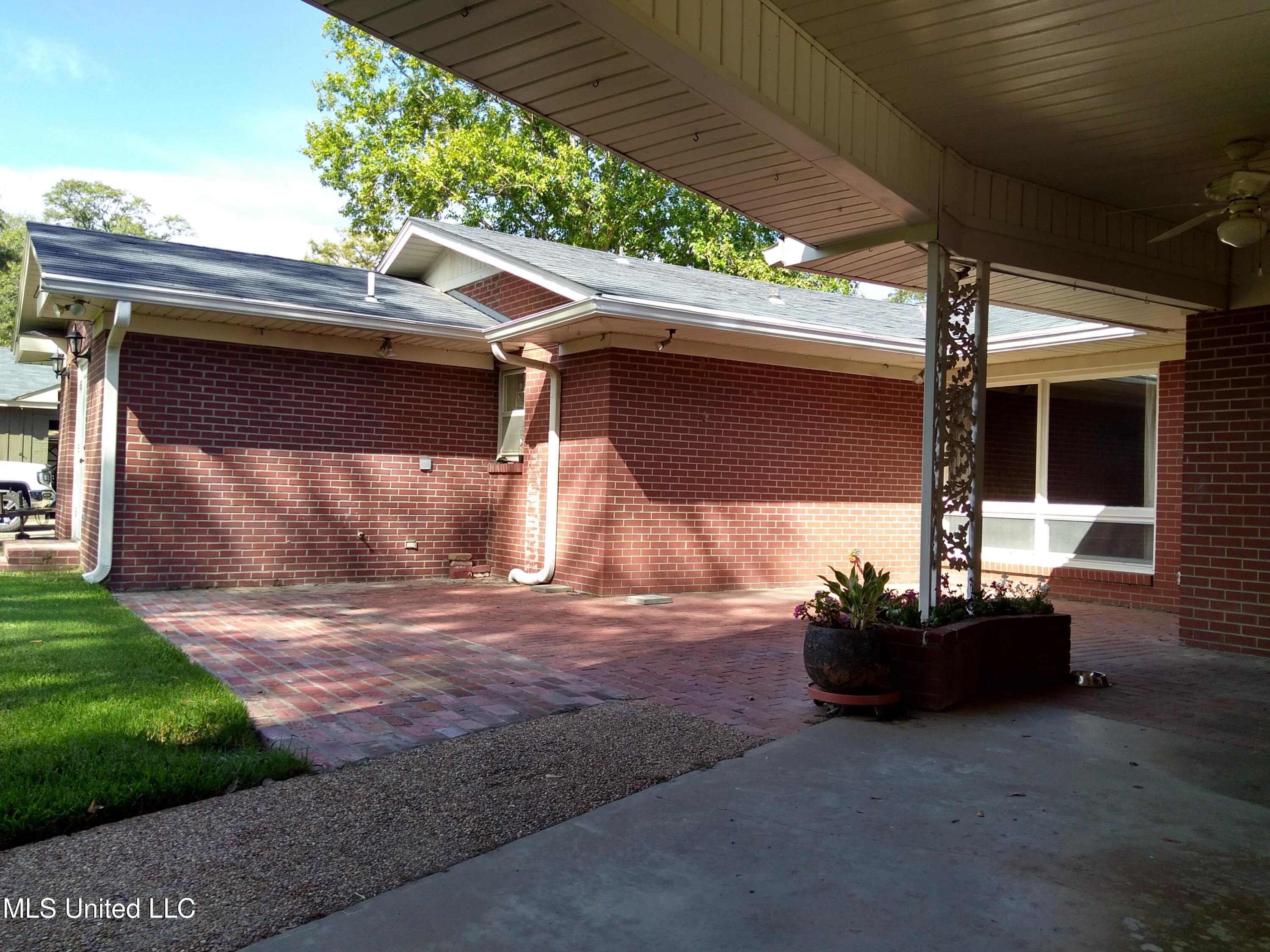 6 Morningside Drive Property Photo 10
