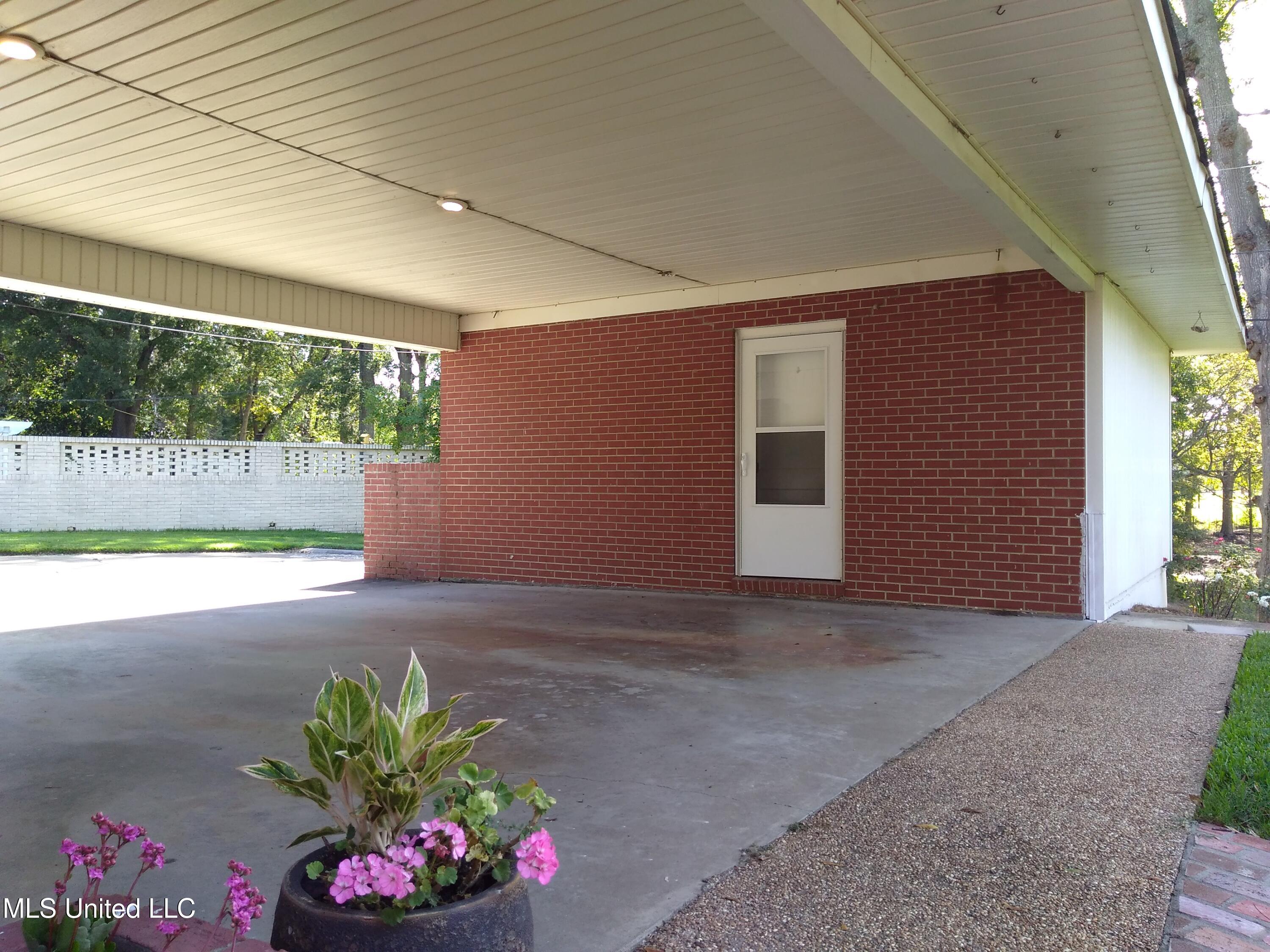6 Morningside Drive Property Photo 14