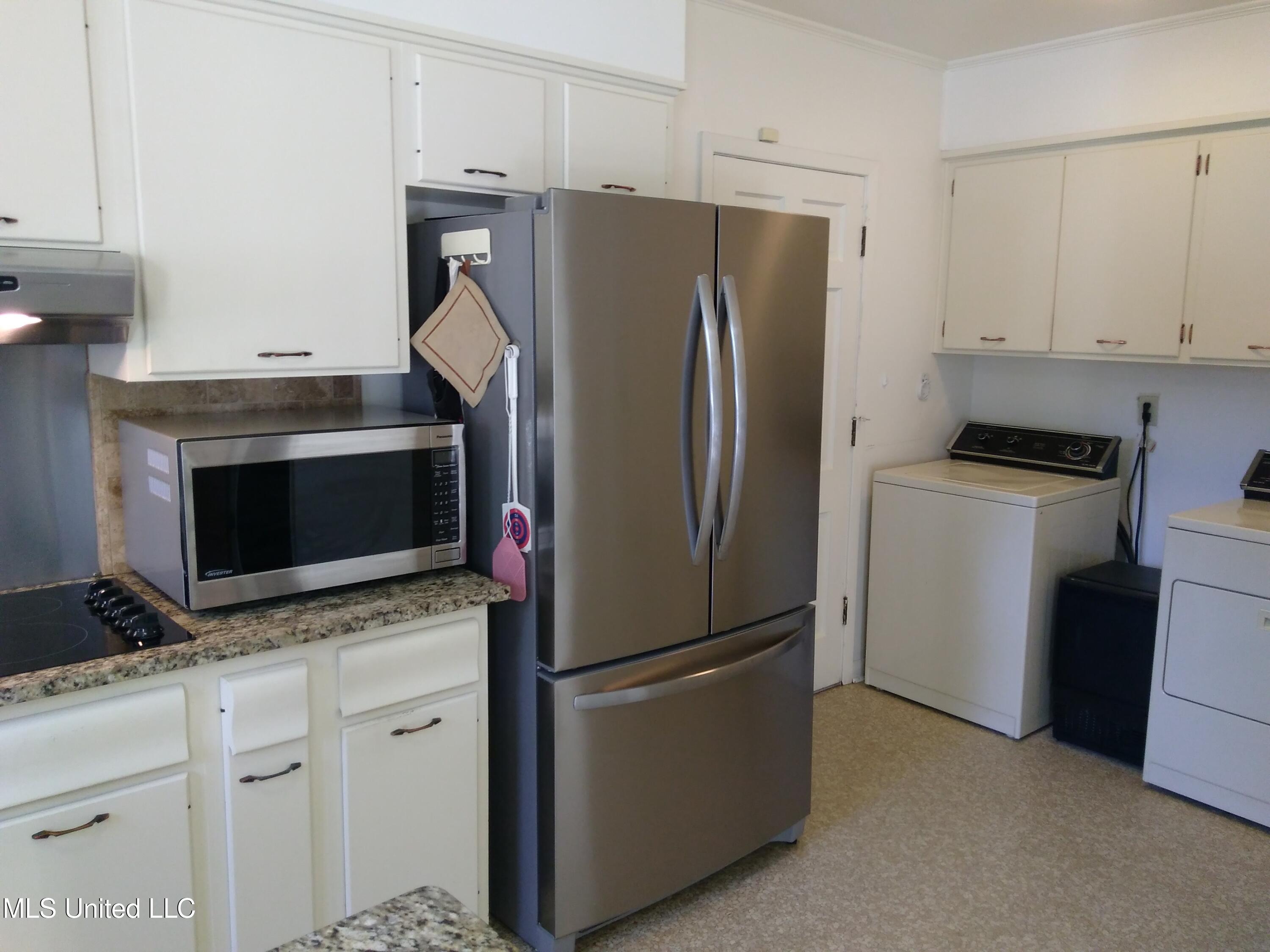 6 Morningside Drive Property Photo 17