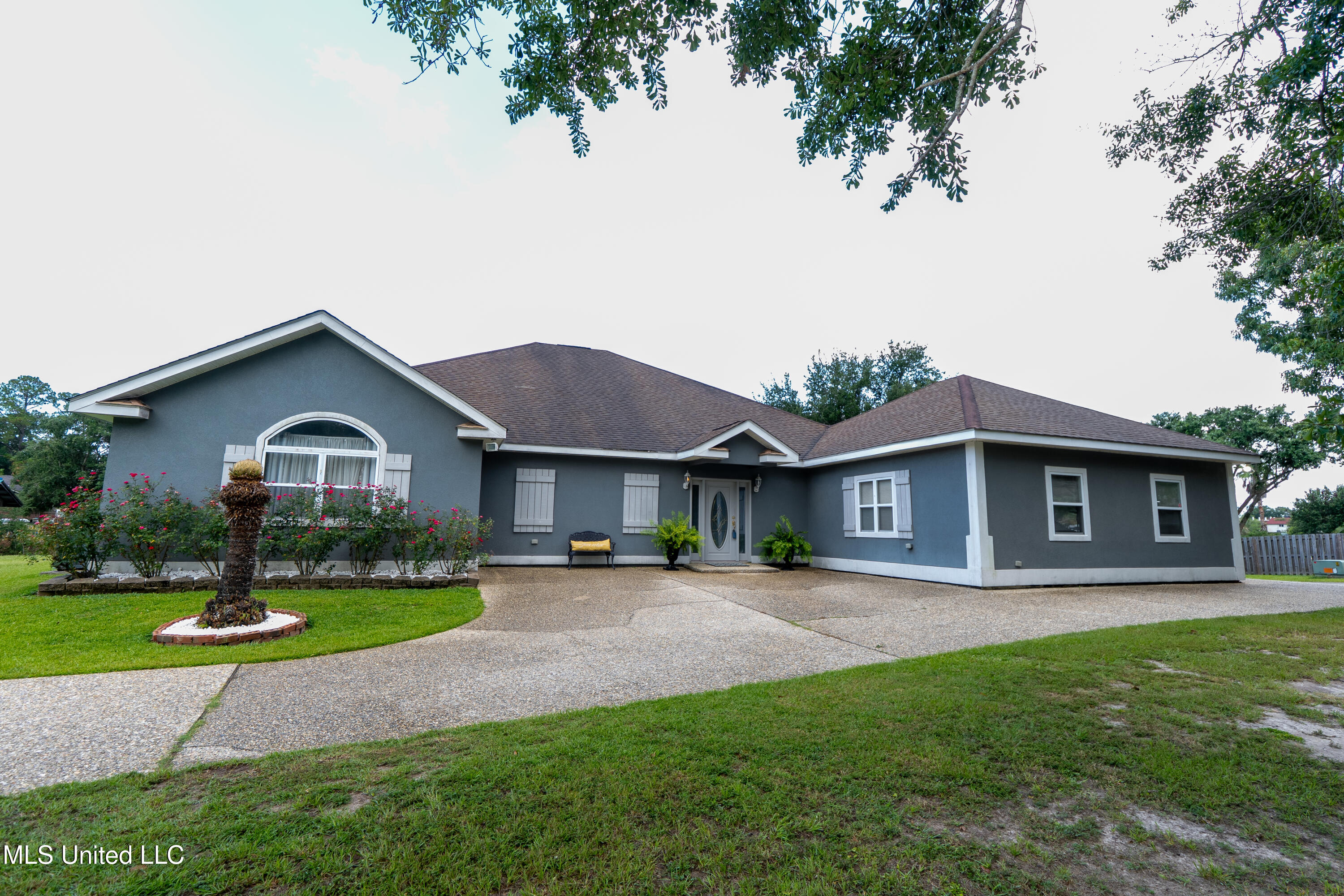 701 S Hill Court Property Photo