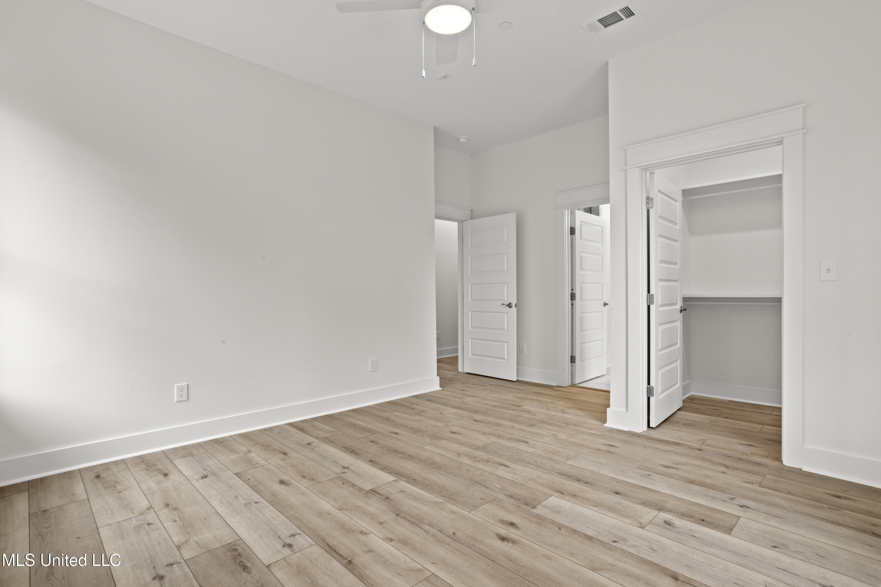 124 Court Unit #206 Street Property Photo 20