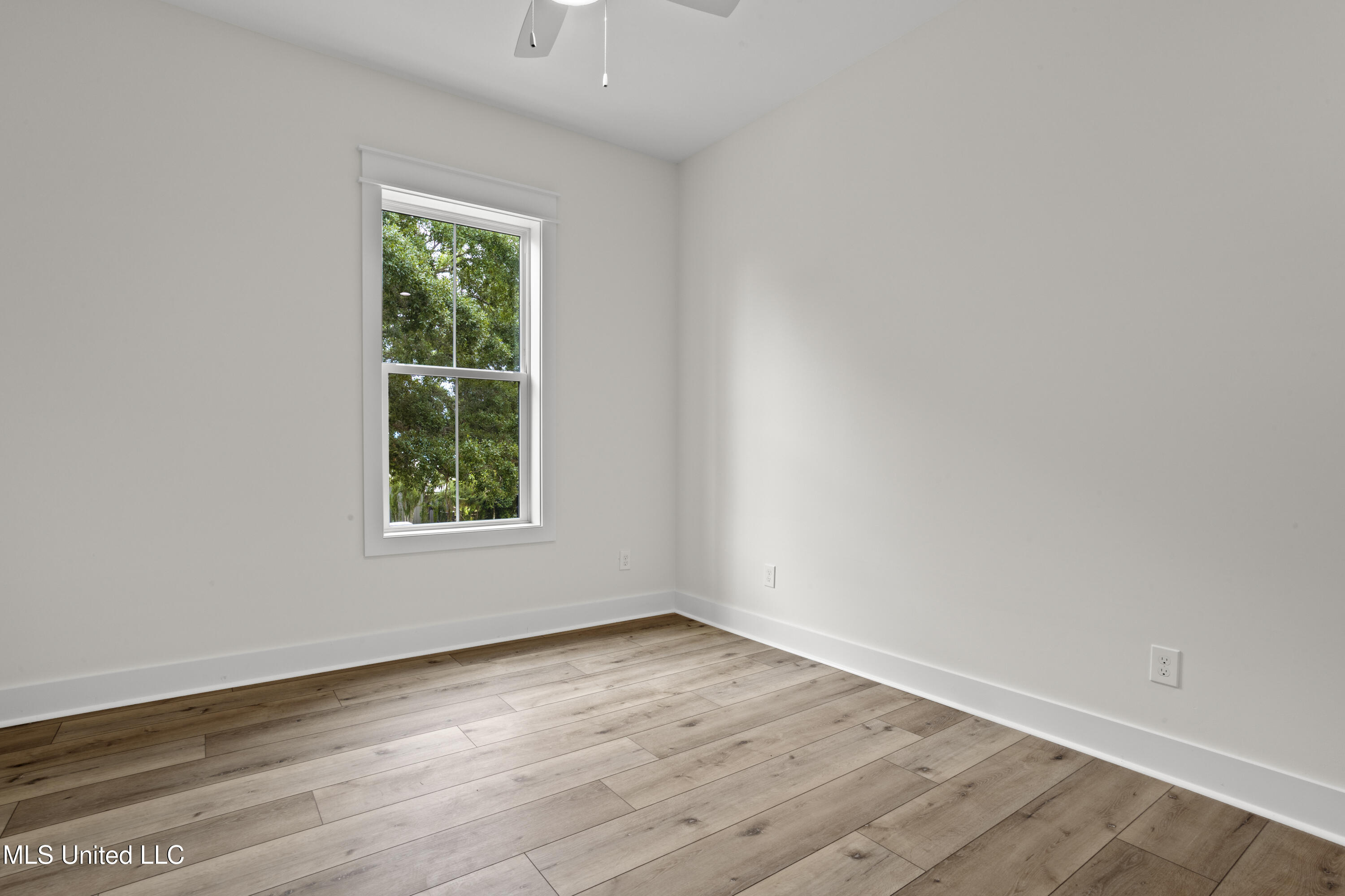 124 Court Unit #206 Street Property Photo 24