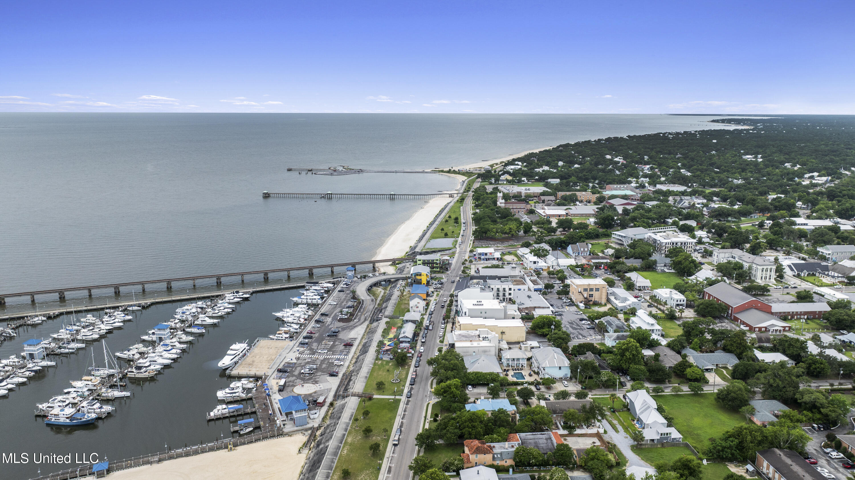 124 Court Unit #206 Street Property Photo 59