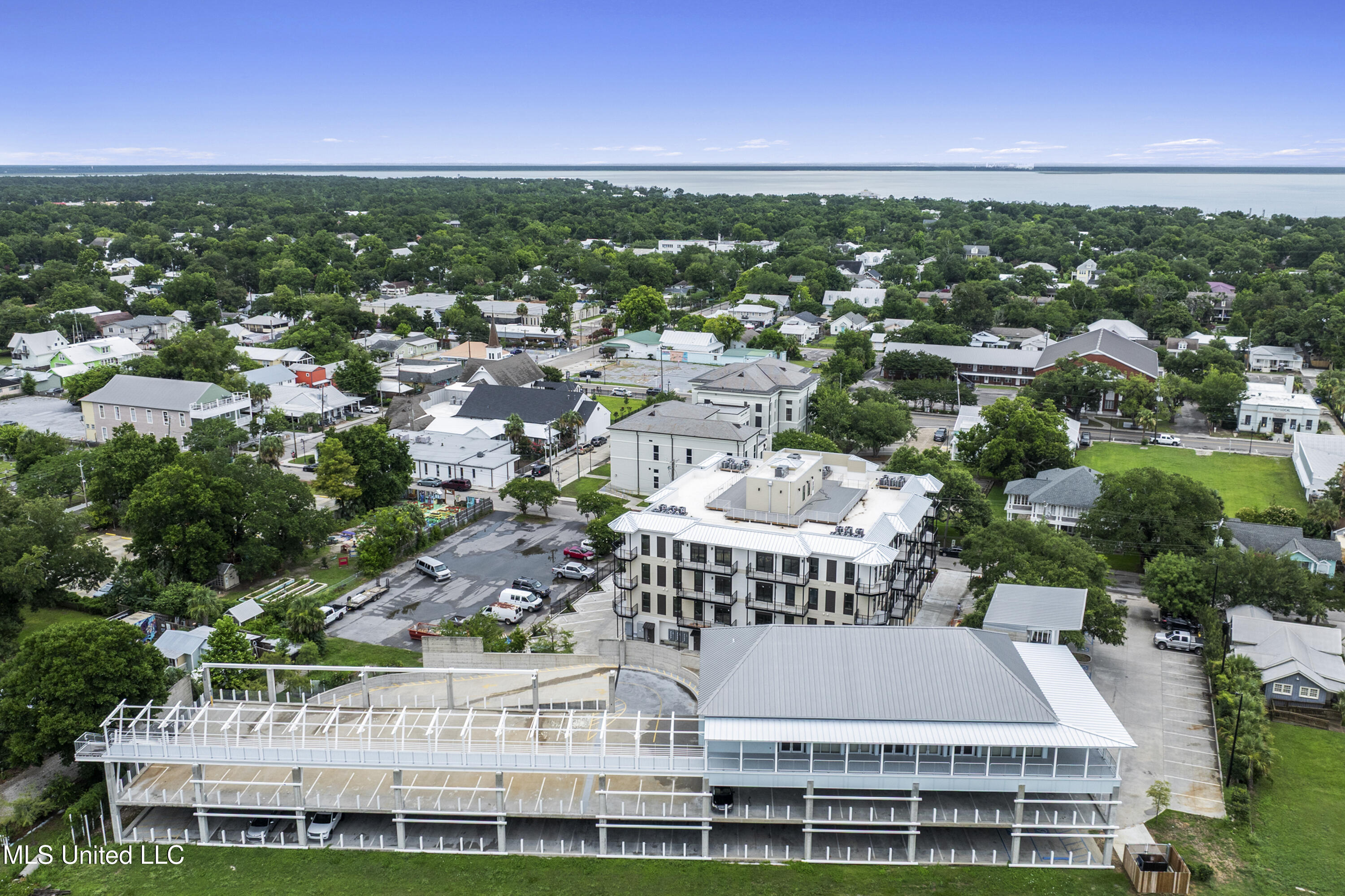 124 Court Unit #206 Street Property Photo 66