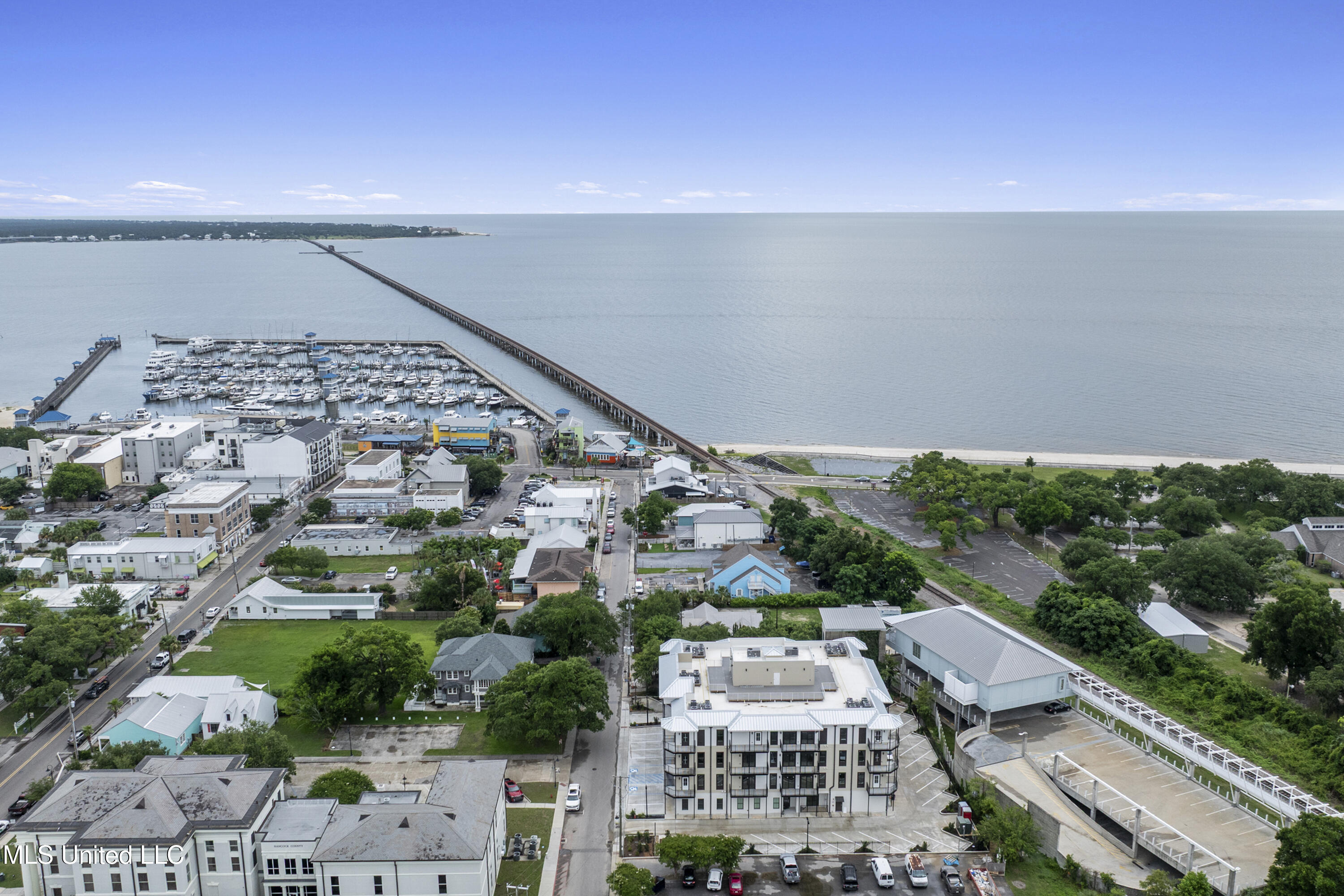 124 Court Unit #206 Street Property Photo 69