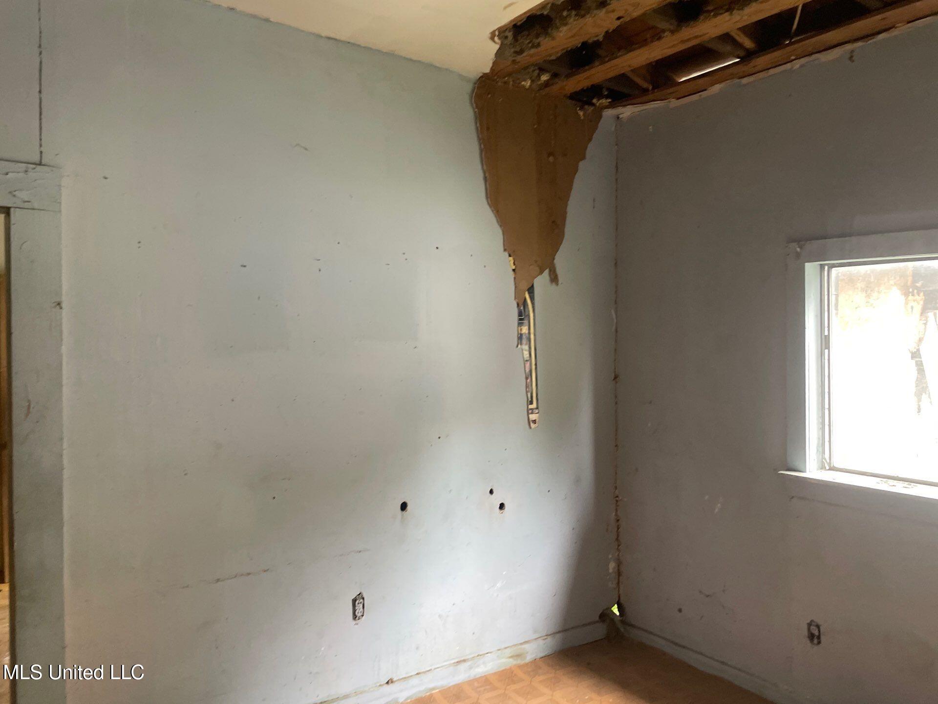 1717 9th Avenue Property Photo 4