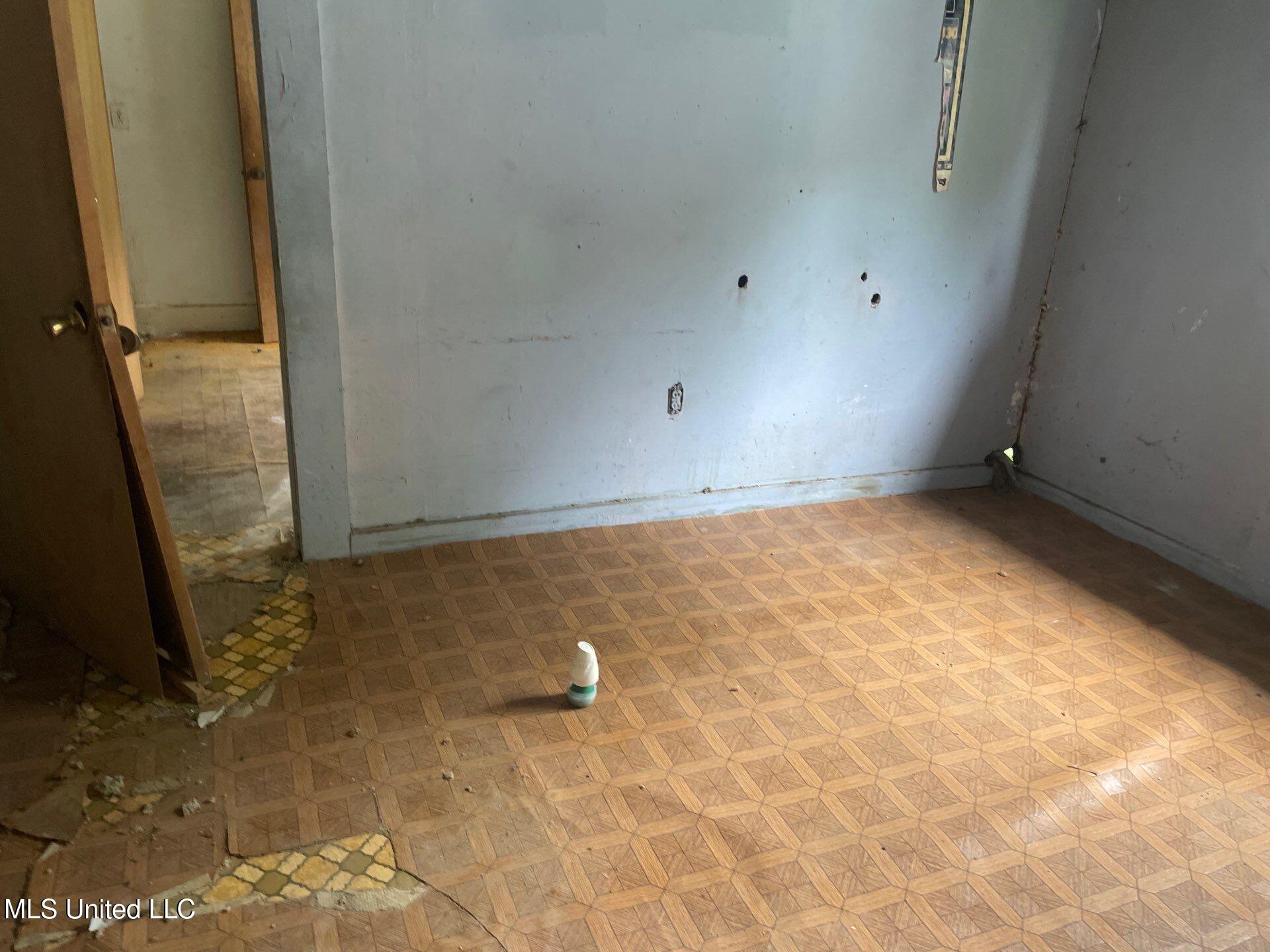 1717 9th Avenue Property Photo 5