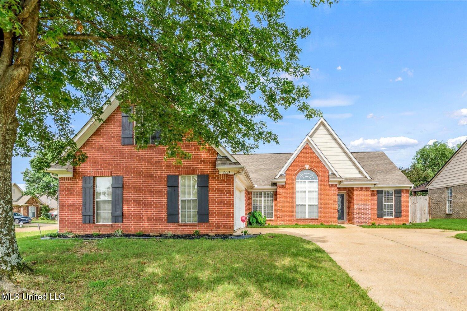 5665 Deer Ridge Drive Property Photo 1