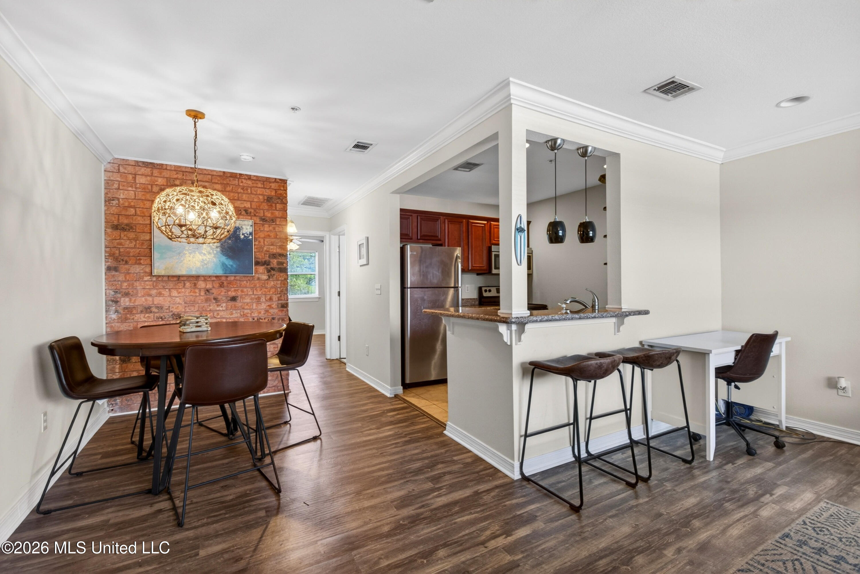 1282 Beach Boulevard Property Photo 8