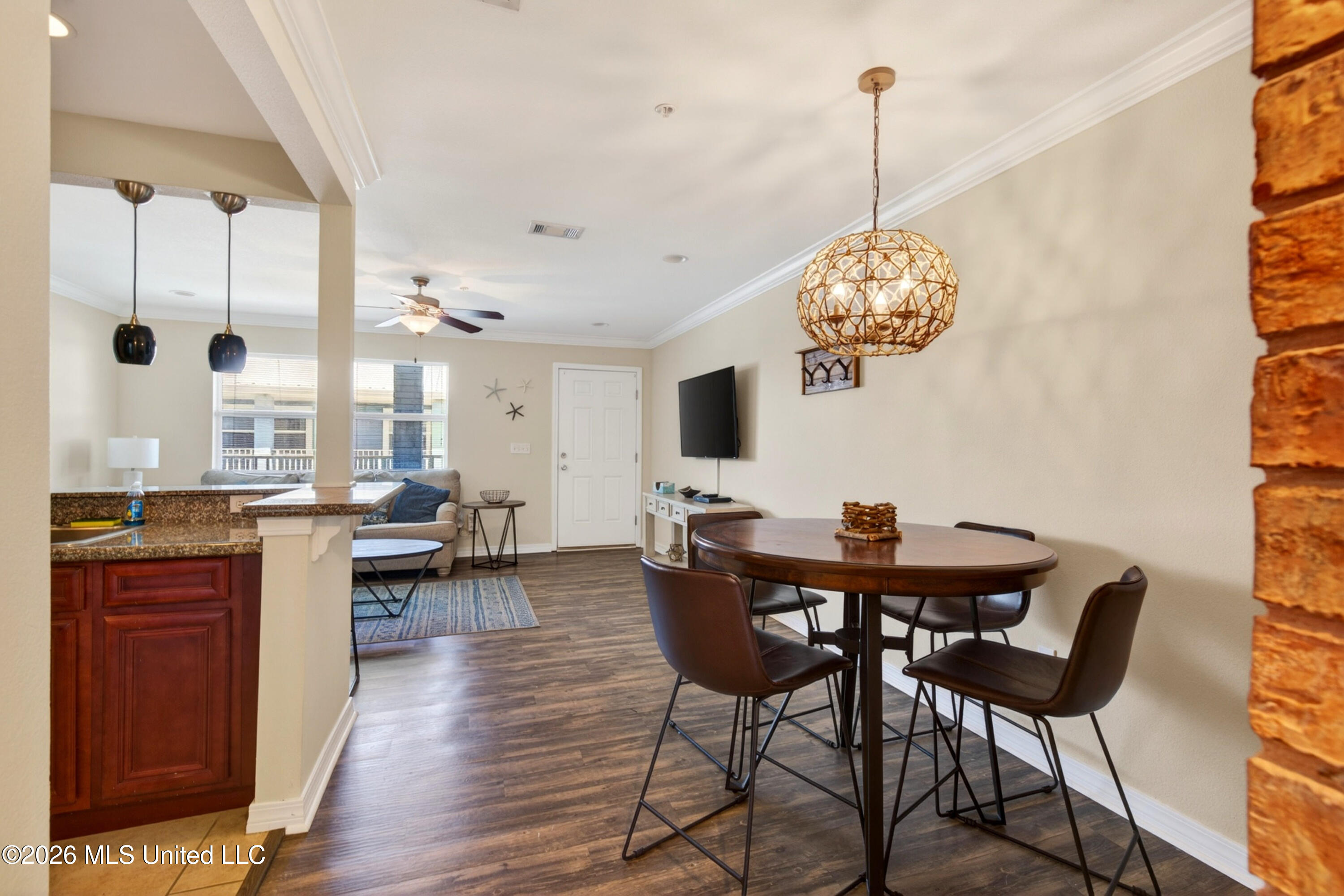 1282 Beach Boulevard Property Photo 14