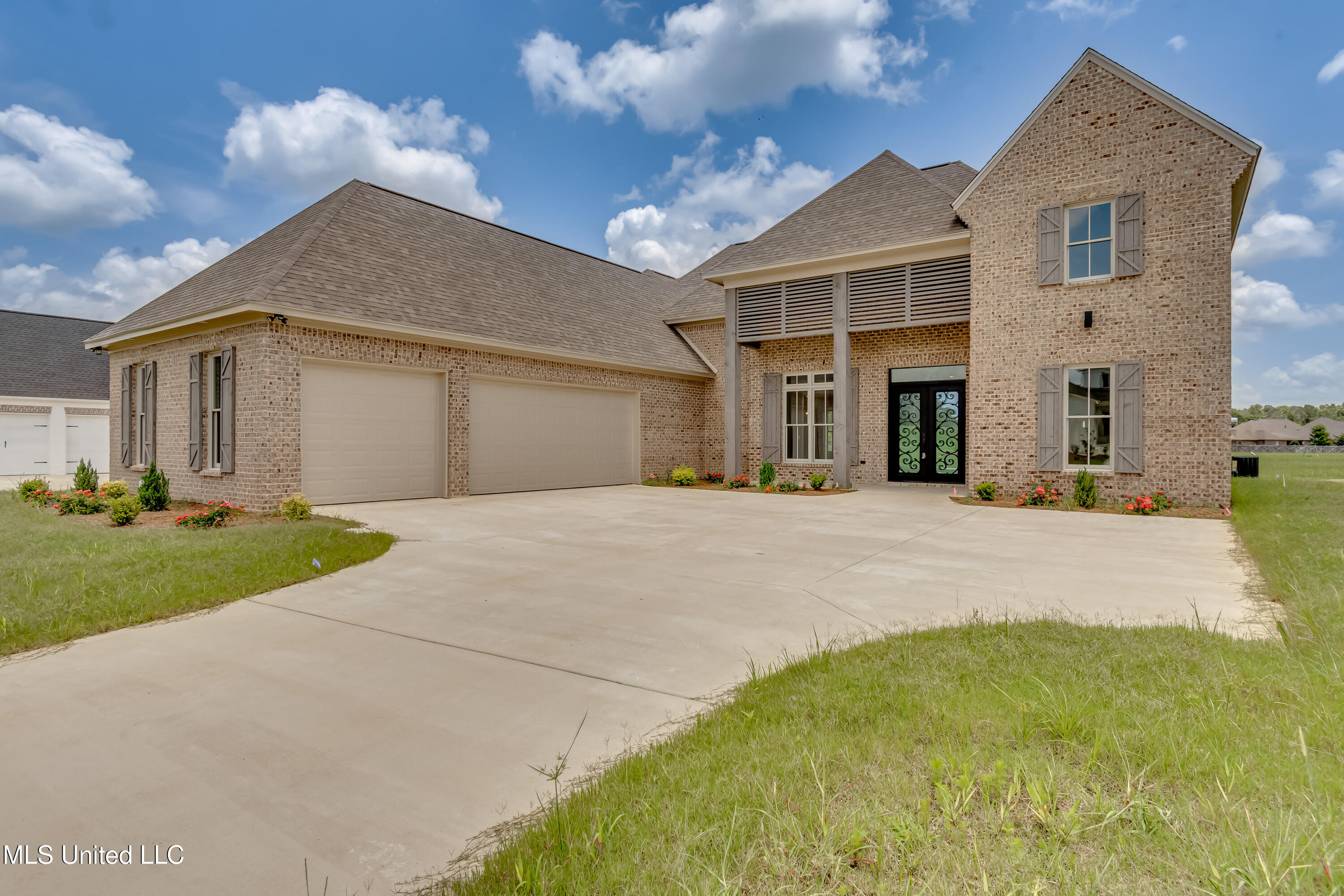 134 Genoa Drive Property Photo 1