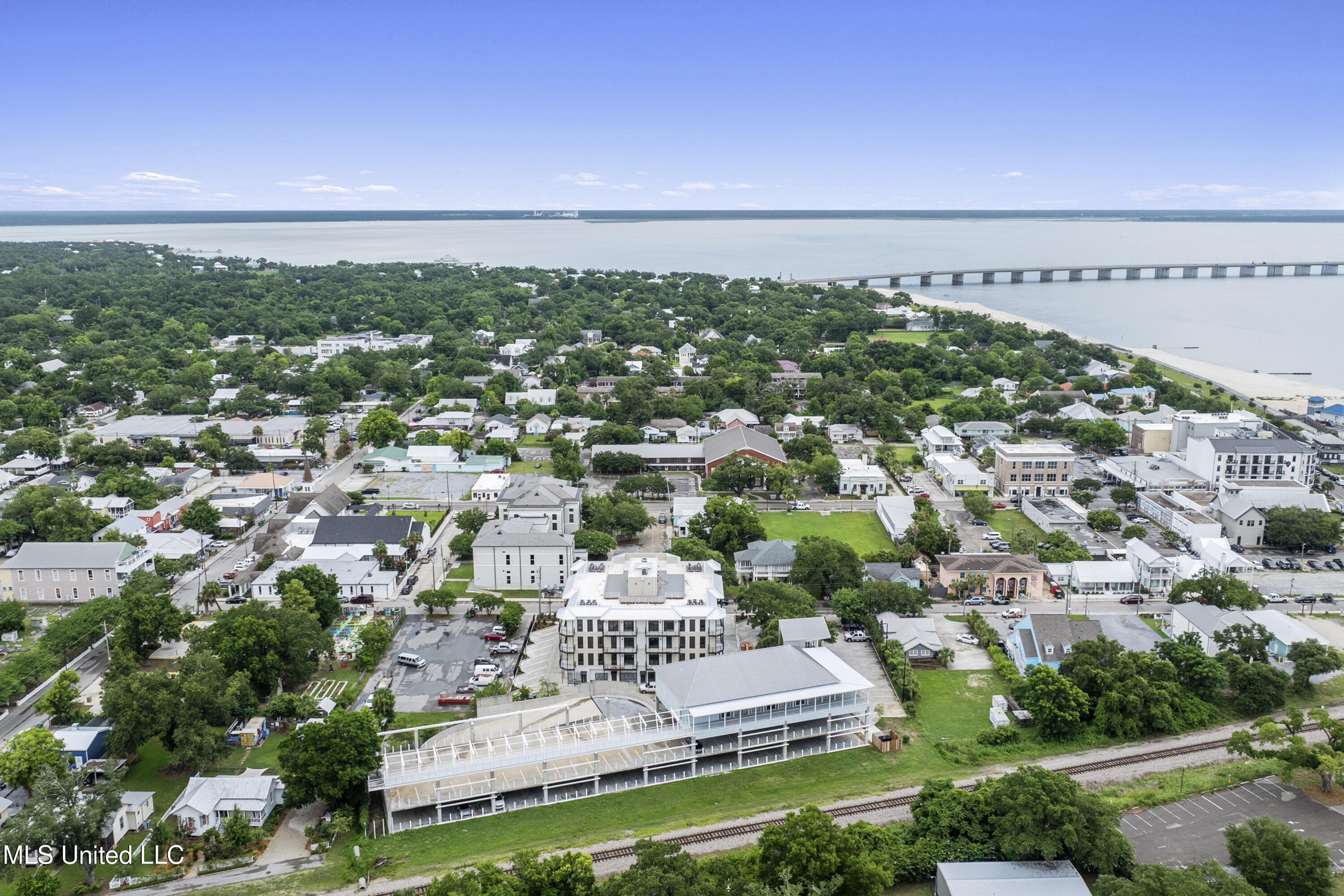 124 Court Unit #204 Street Property Photo 46