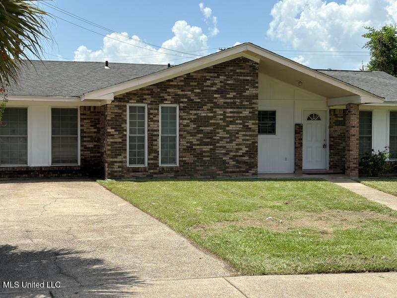 679 Chambers Cove Property Photo