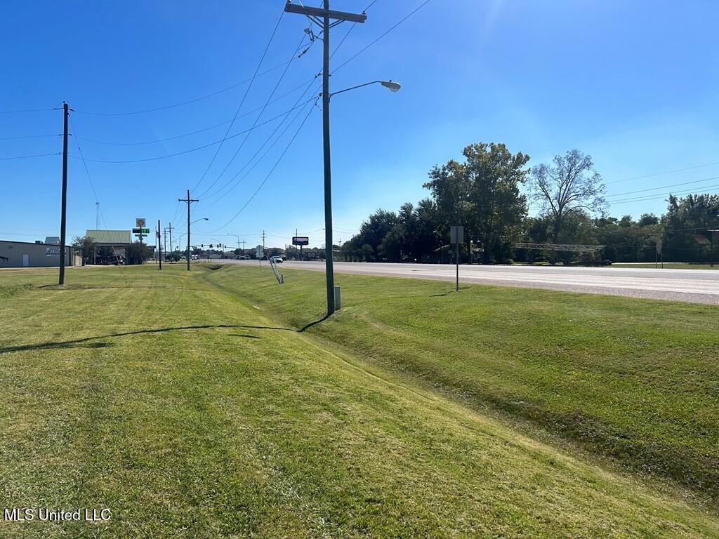 713 Carter Street Property Photo 5
