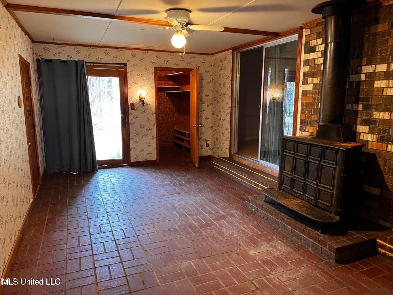 1404 Winchester Street Property Photo 10