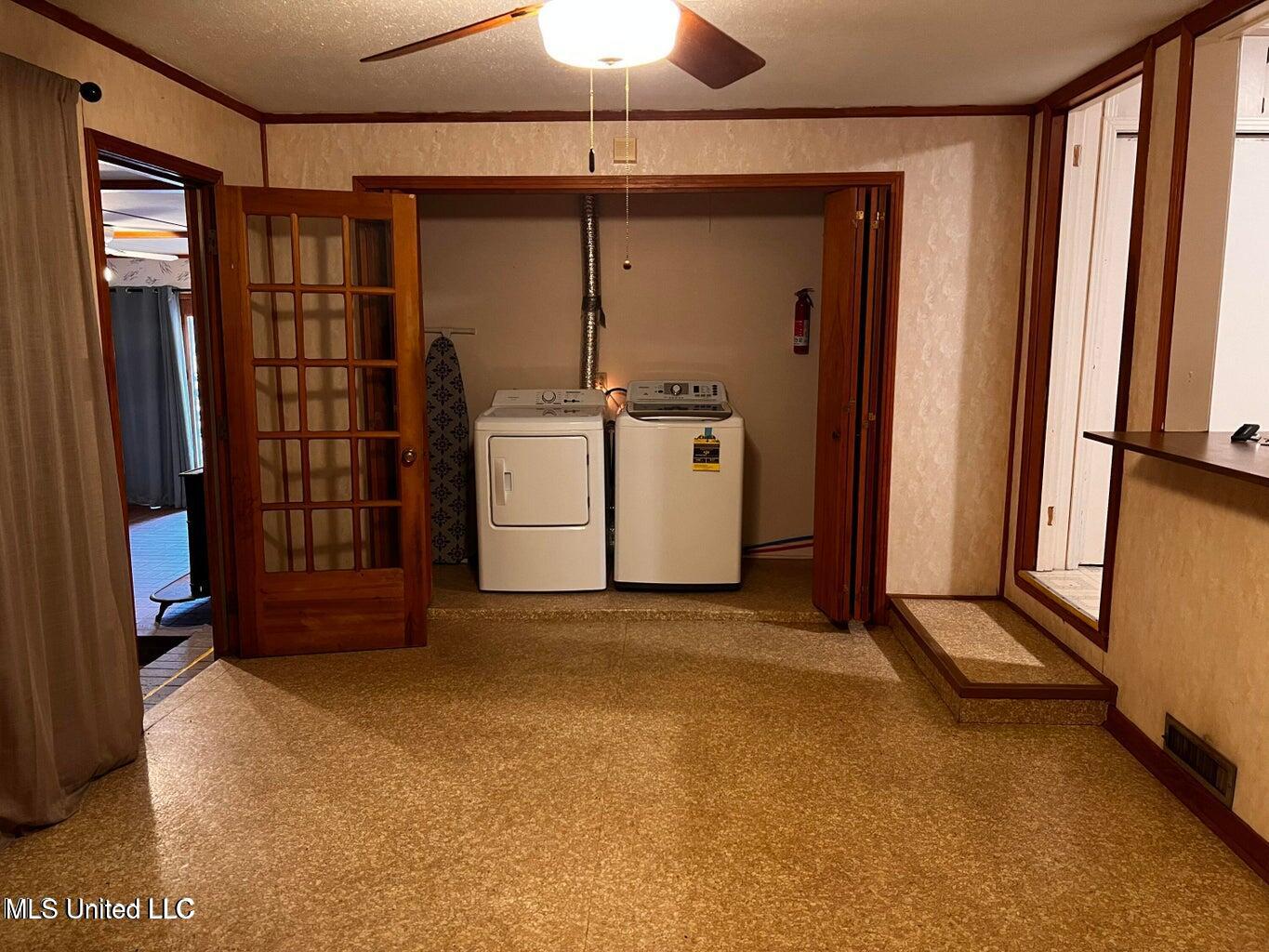1404 Winchester Street Property Photo 14