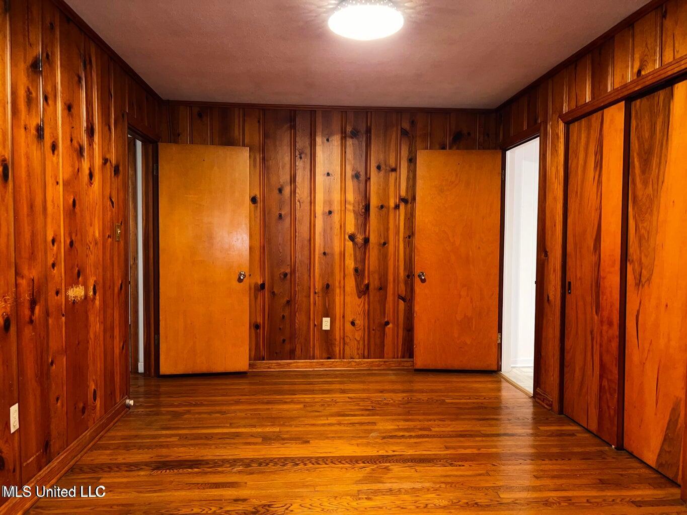 1404 Winchester Street Property Photo 16