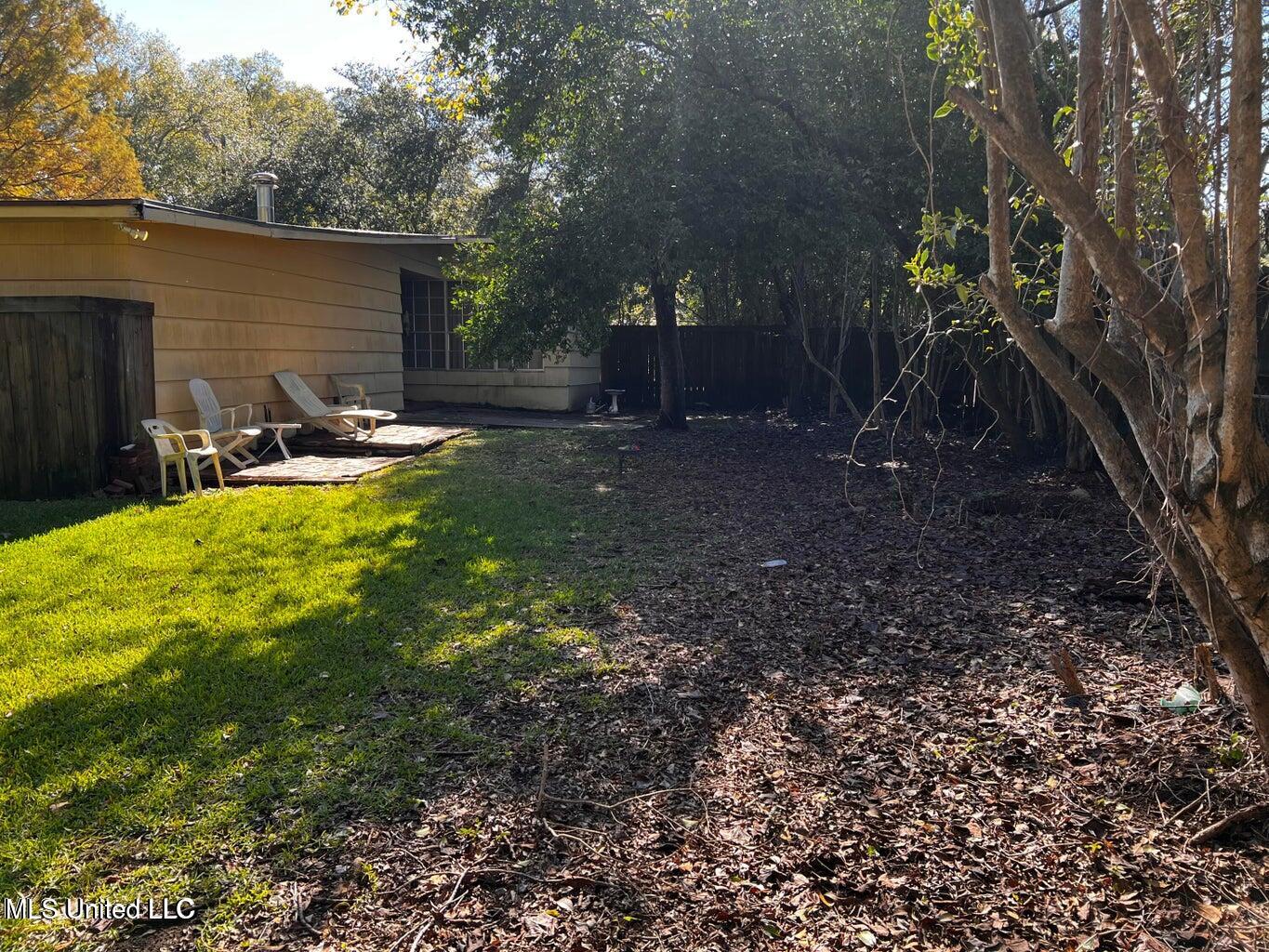 1404 Winchester Street Property Photo 31