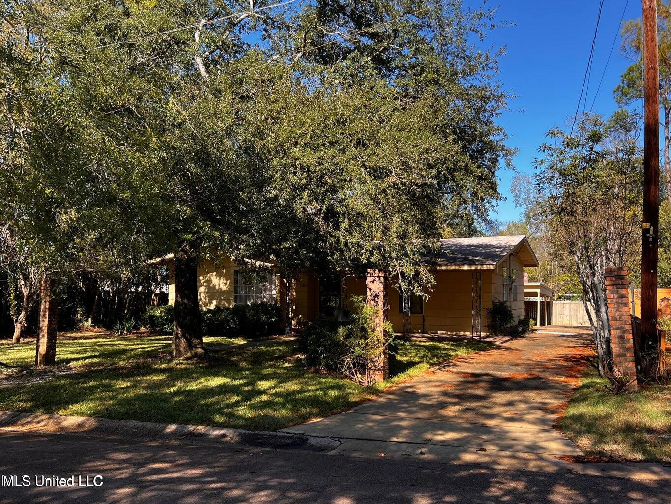 1404 Winchester Street Property Photo 36