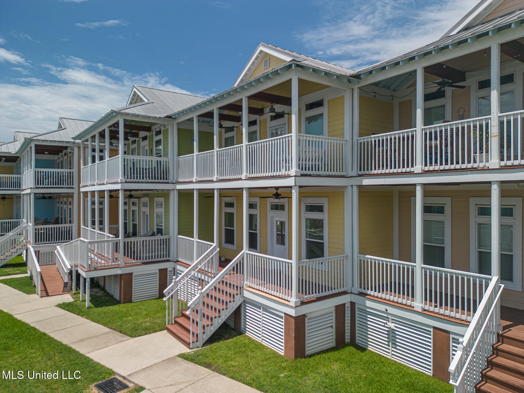 1515 E Beach Boulevard Property Photo 1