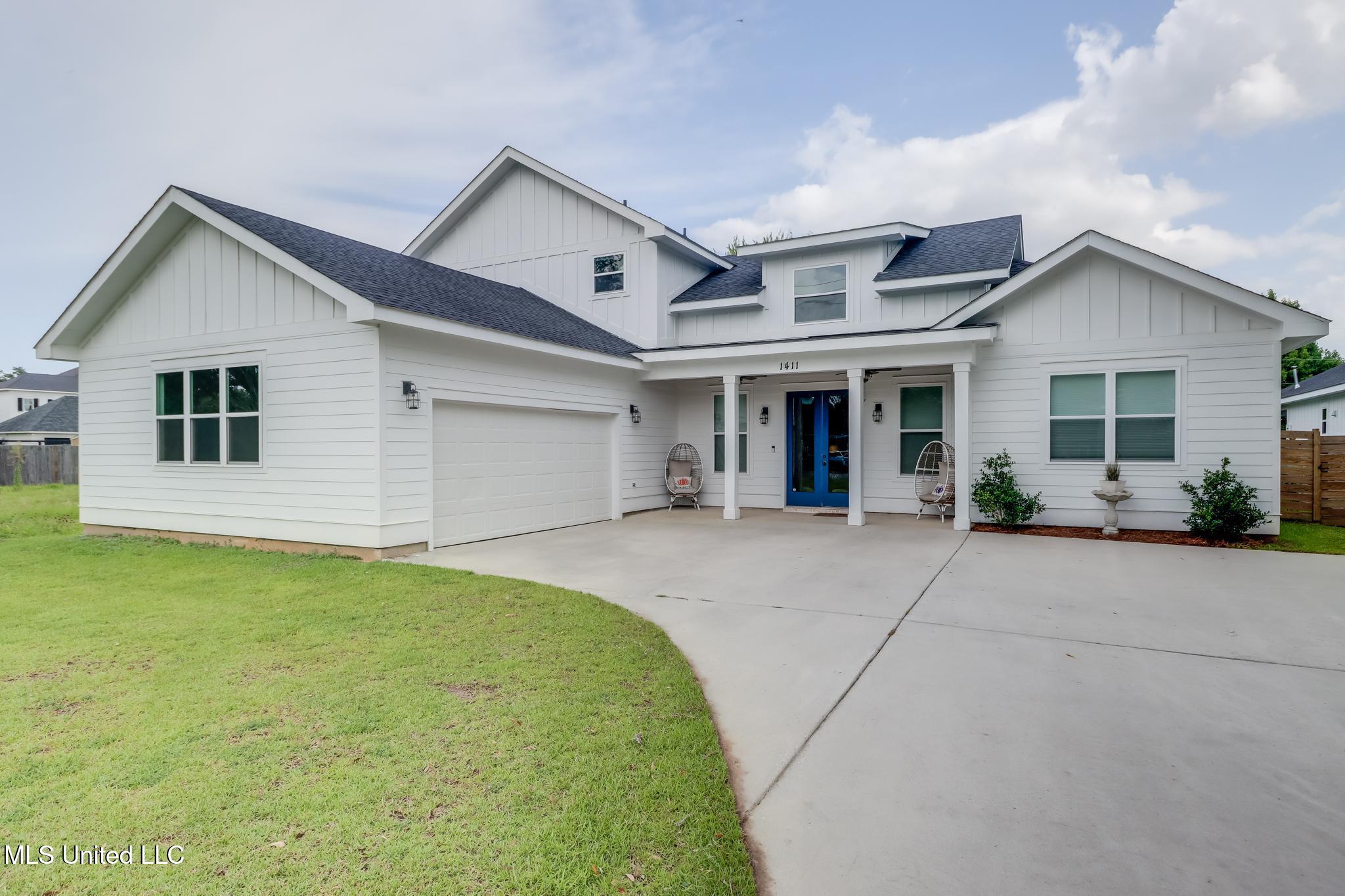 1411 2nd Street Property Photo 1