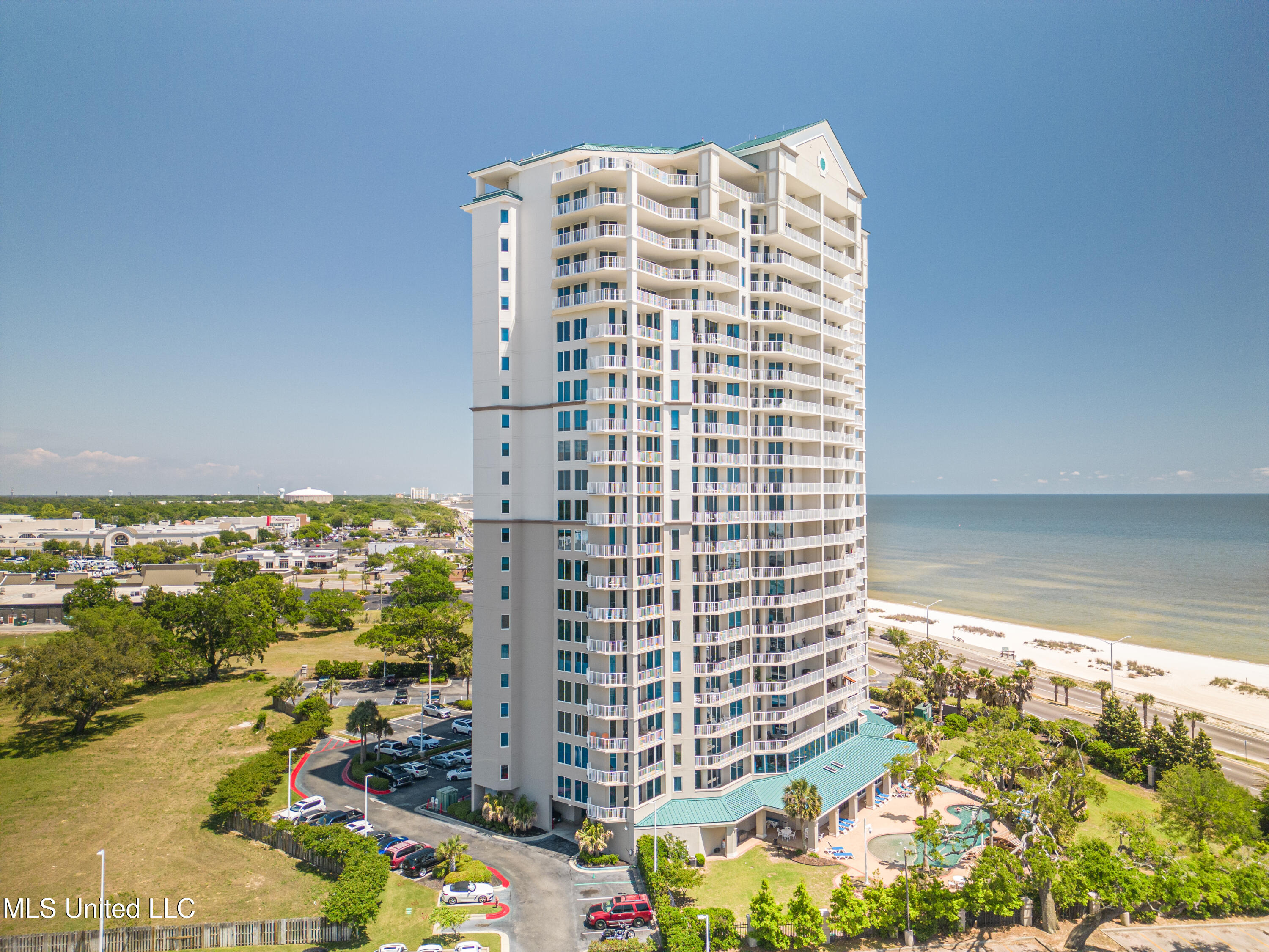 2668 Beach Boulevard Property Photo 1