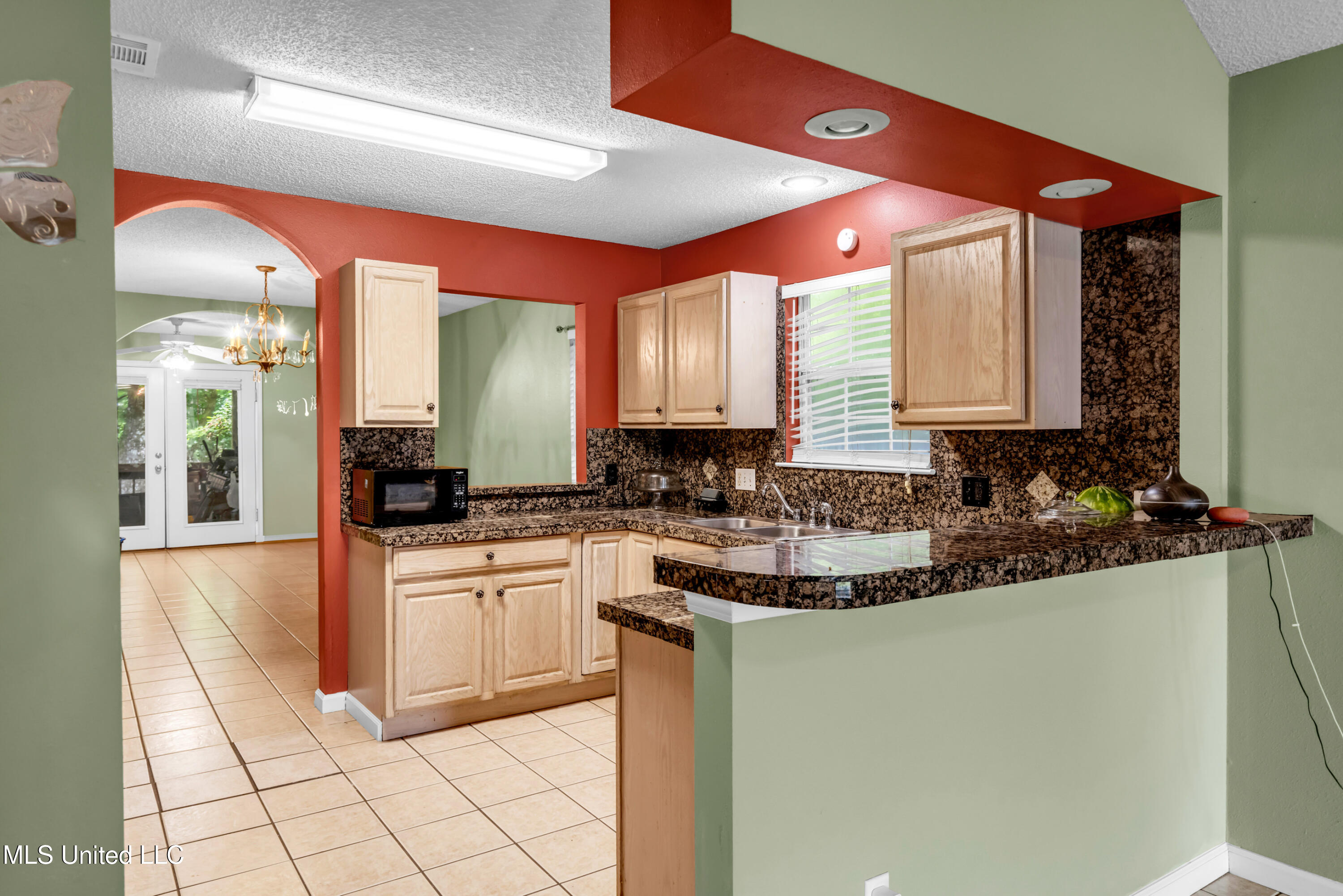 3005 Robalo Drive Property Photo 8