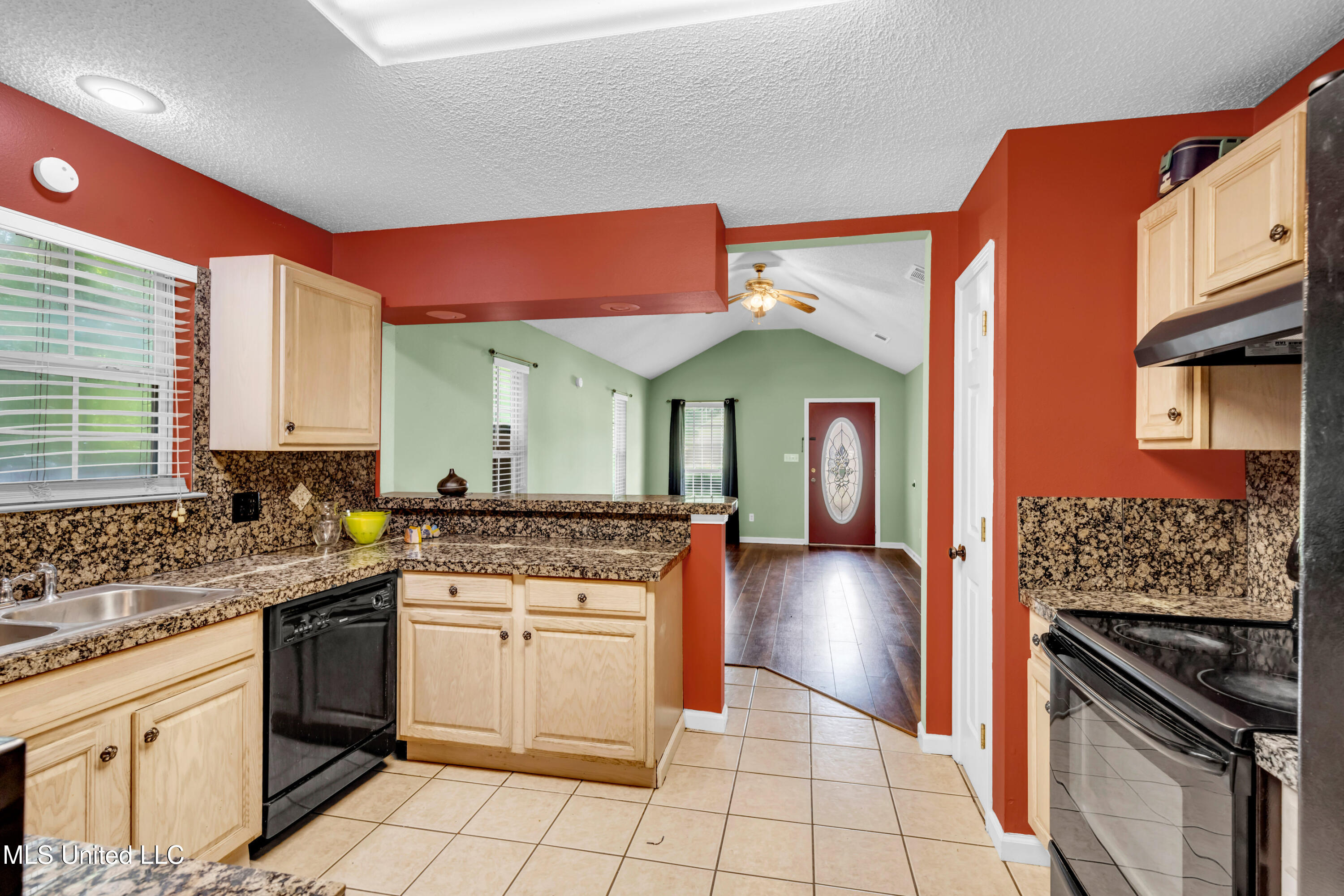 3005 Robalo Drive Property Photo 9