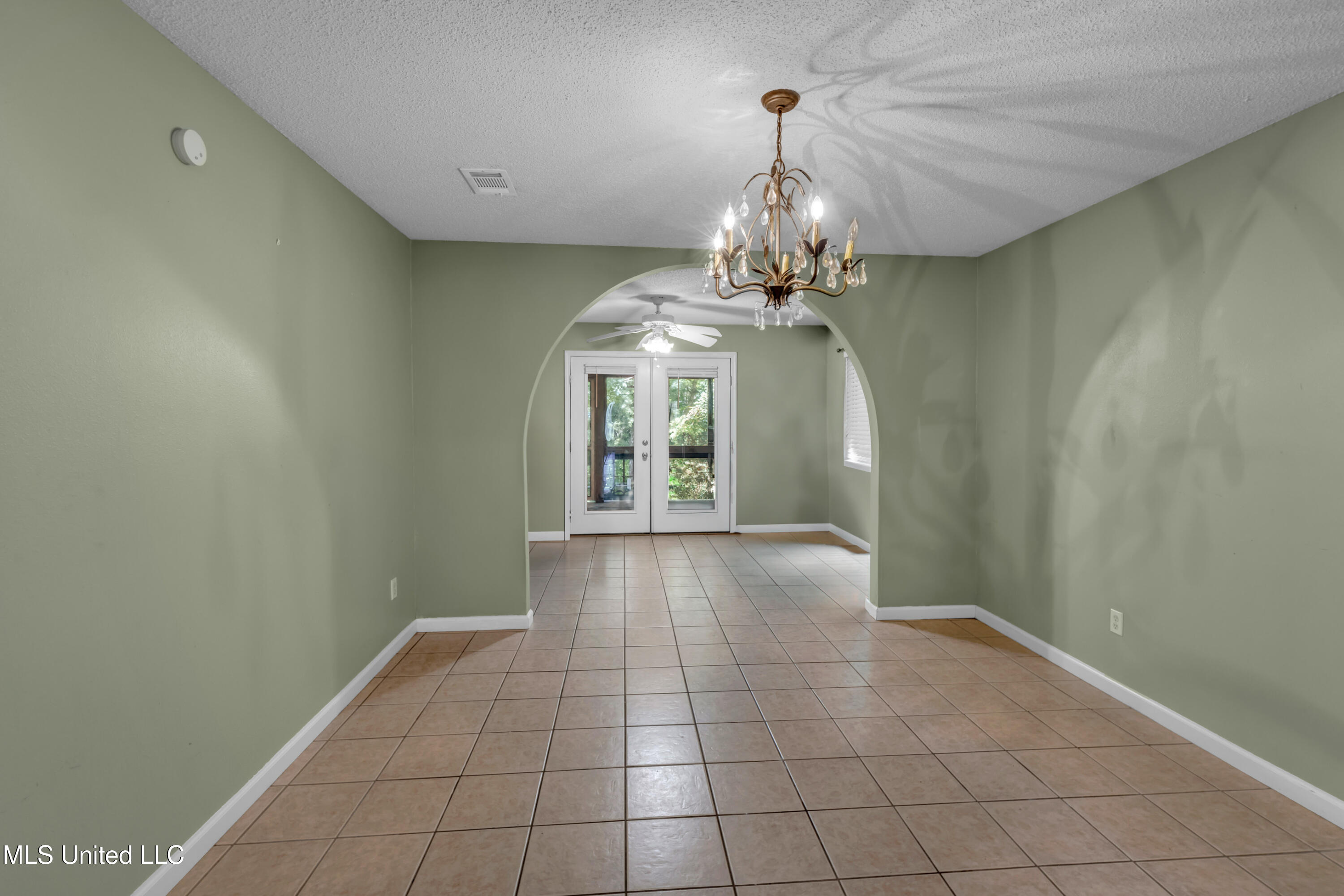 3005 Robalo Drive Property Photo 12