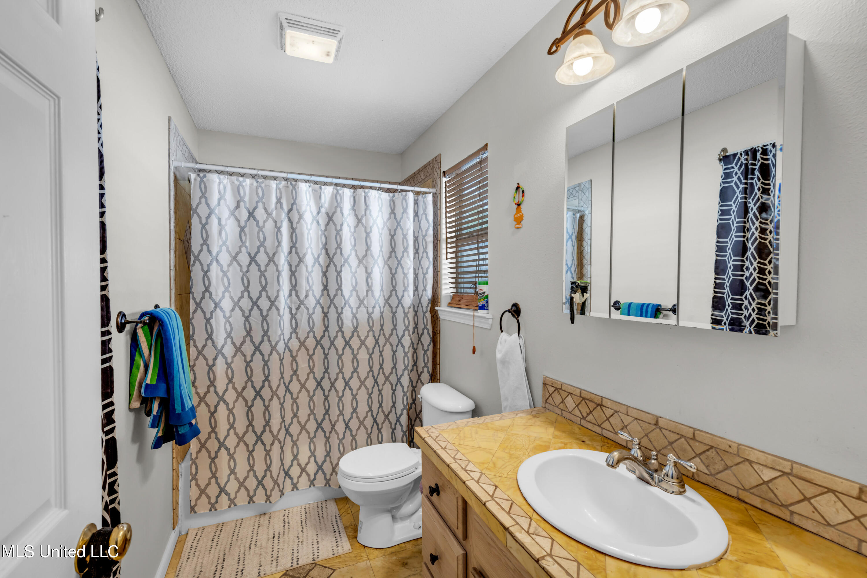 3005 Robalo Drive Property Photo 16