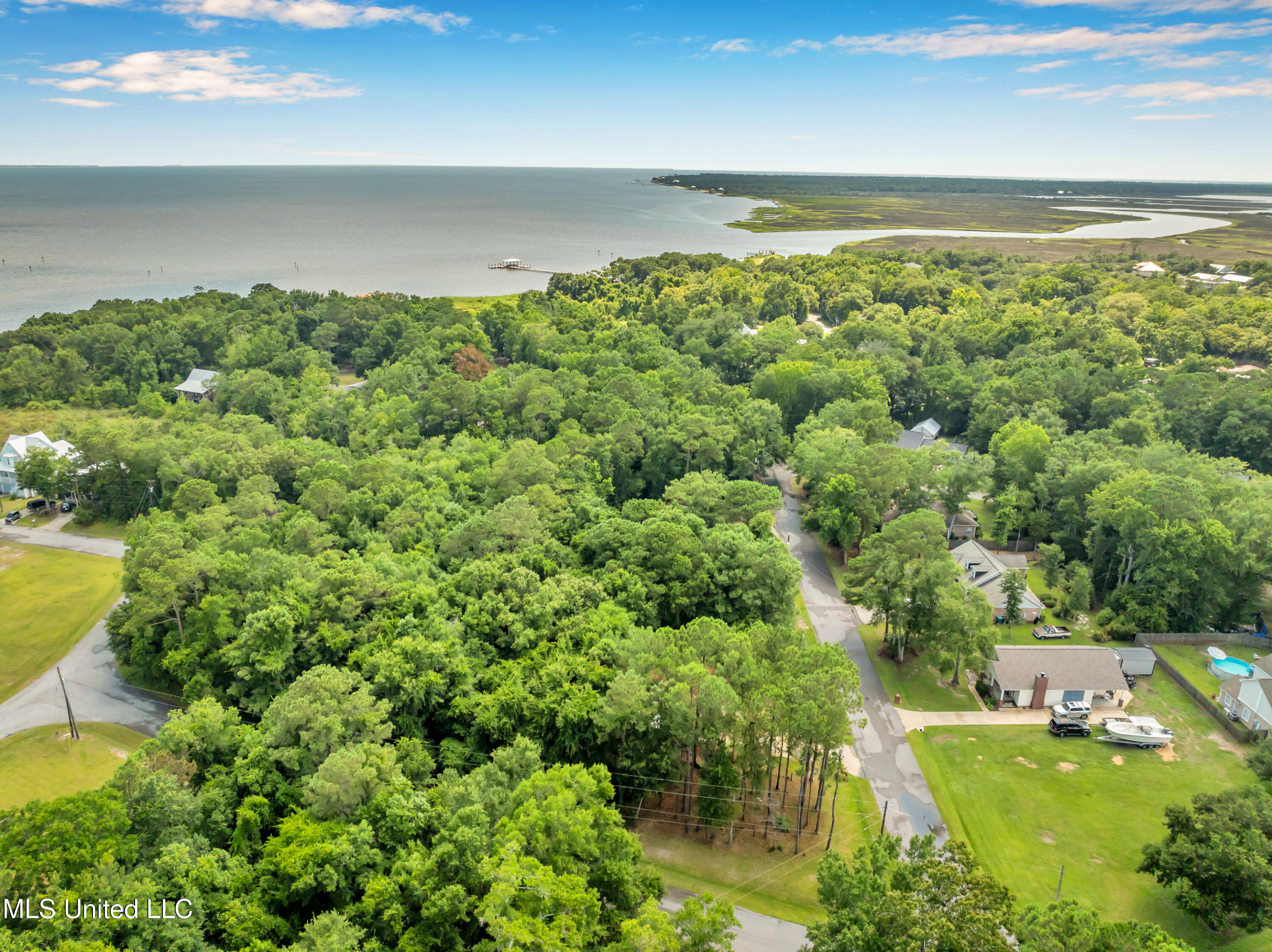 3005 Robalo Drive Property Photo 28