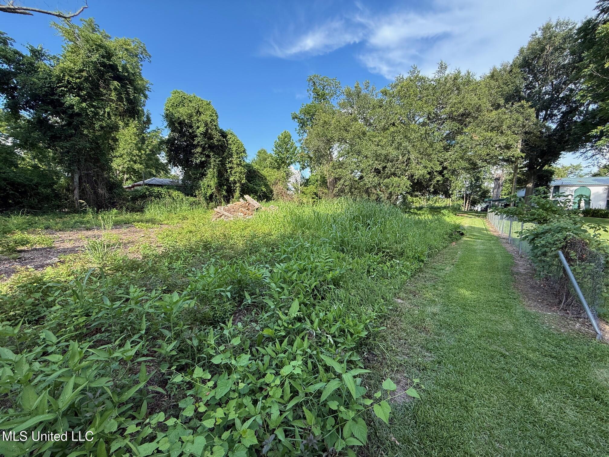 Hwy 568 Property Photo 16