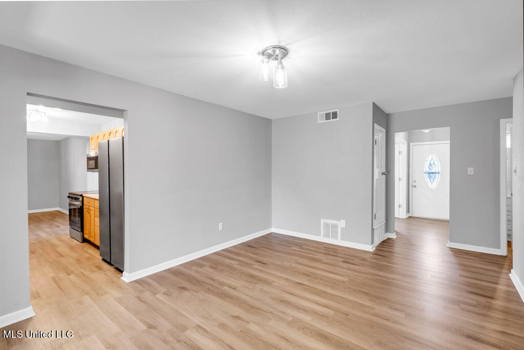 113 Warwick Street Property Photo 8