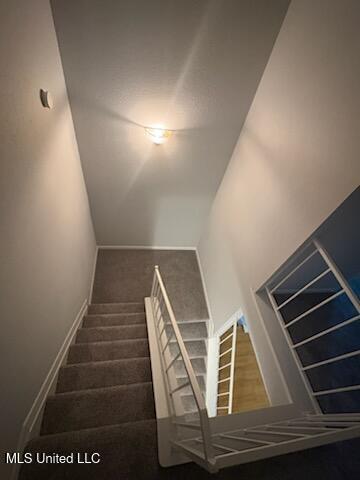 5125 Old Canton Road Property Photo 9