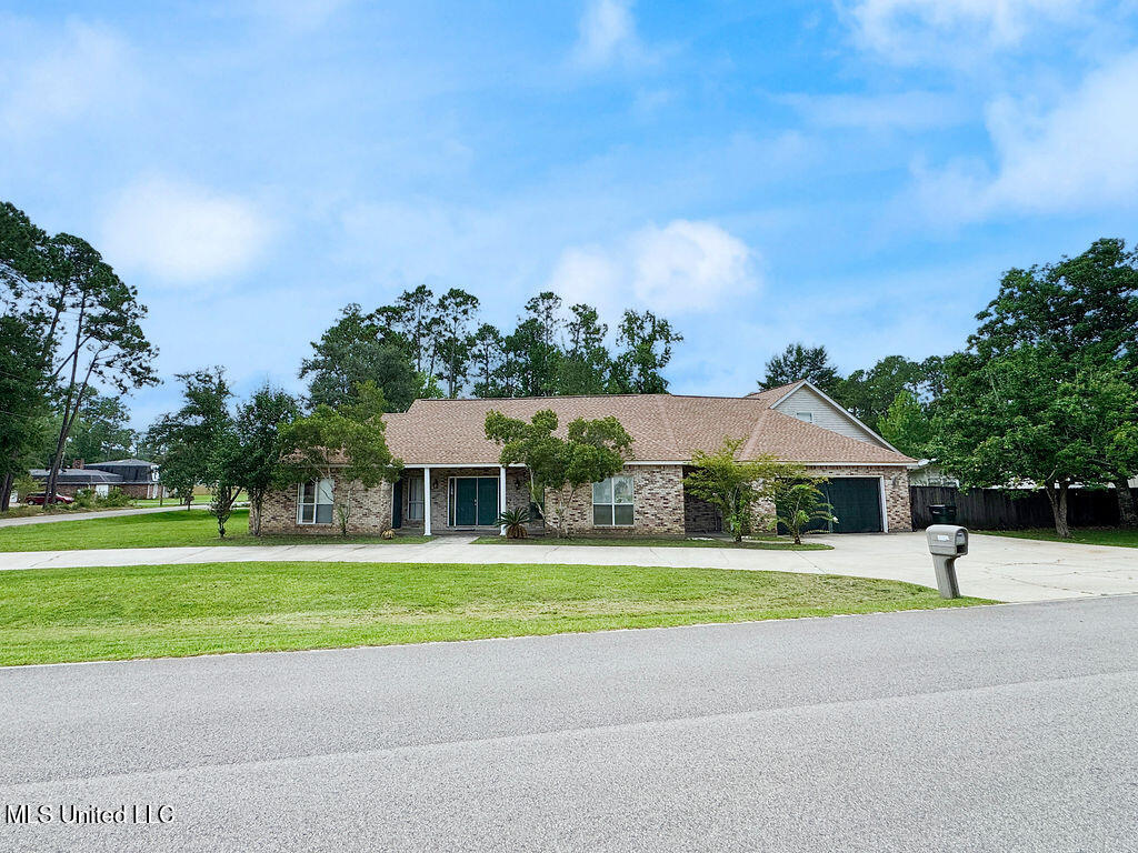 6492 Kalipekona Way Property Photo 1